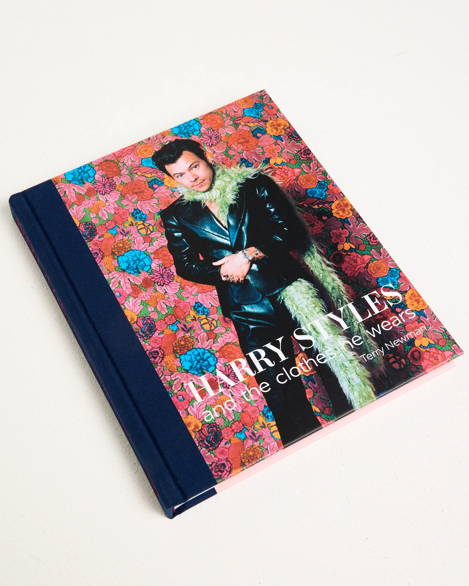Harry Styles: and the Clothes He Wears Book - Image 3
