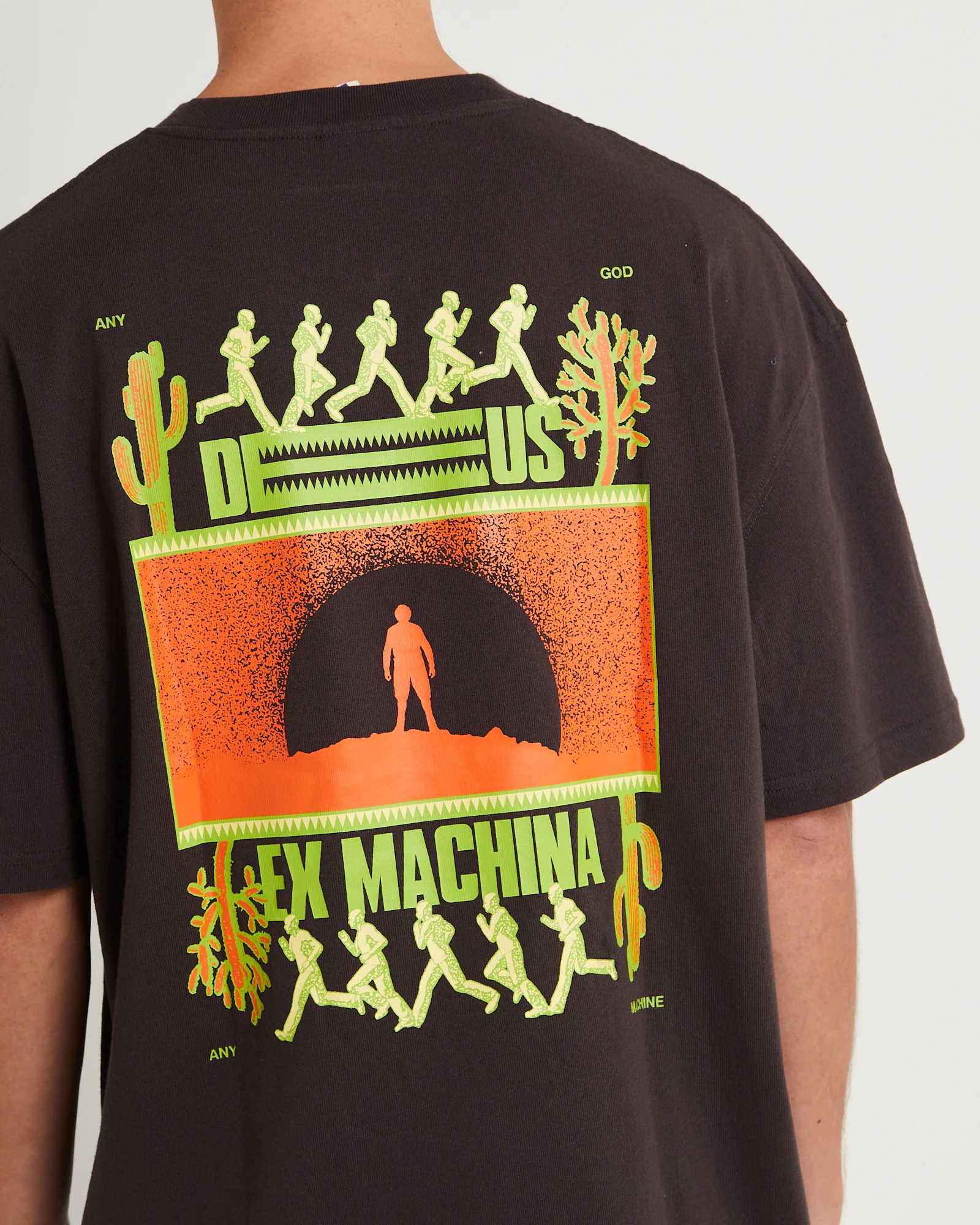 Hart T-Shirt - Image 5