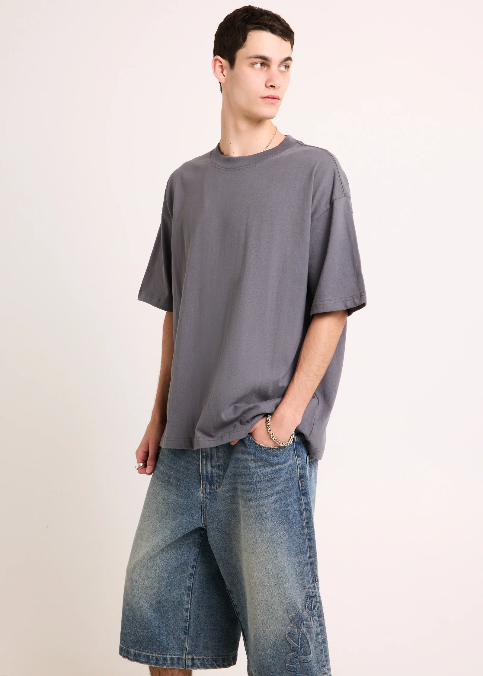 Heavy Crop T-Shirt - Image 4