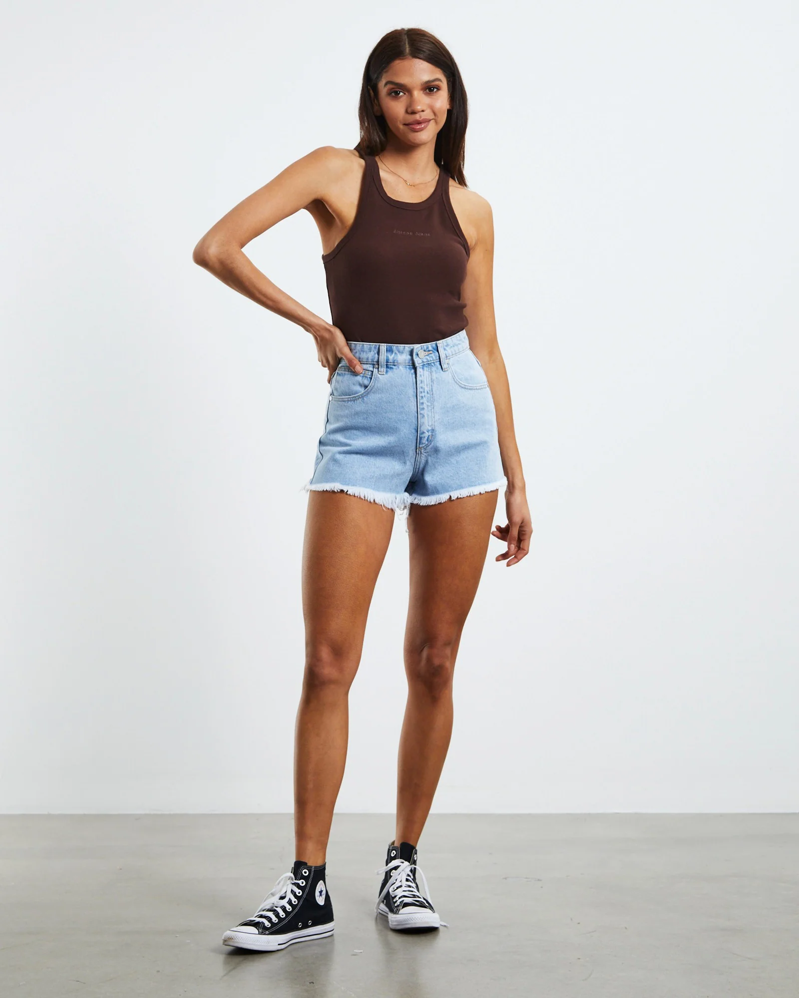 High Relaxed Denim Shorts Esmeralda - Image 4