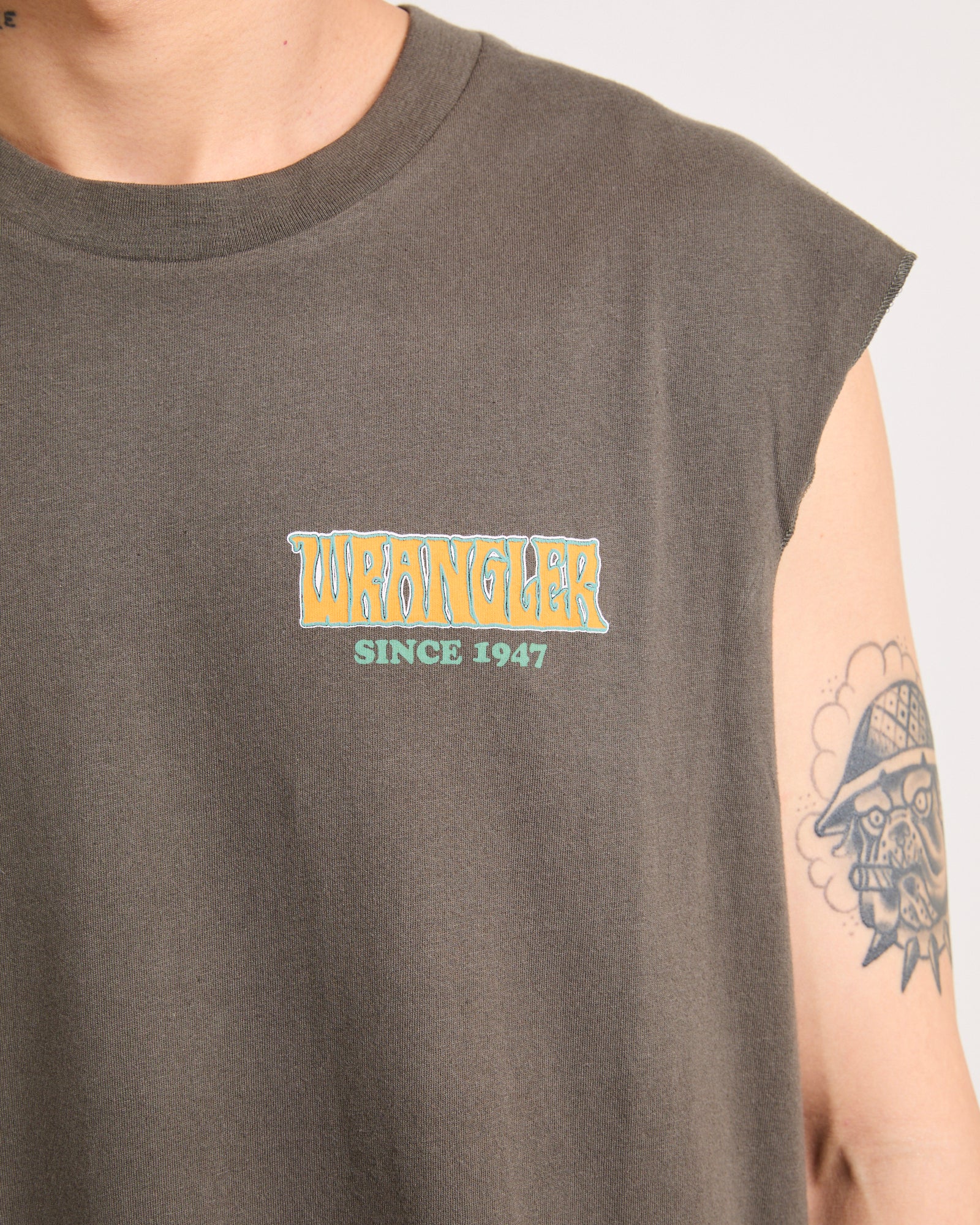 Hollow Fangs Muscle Tee - Image 5
