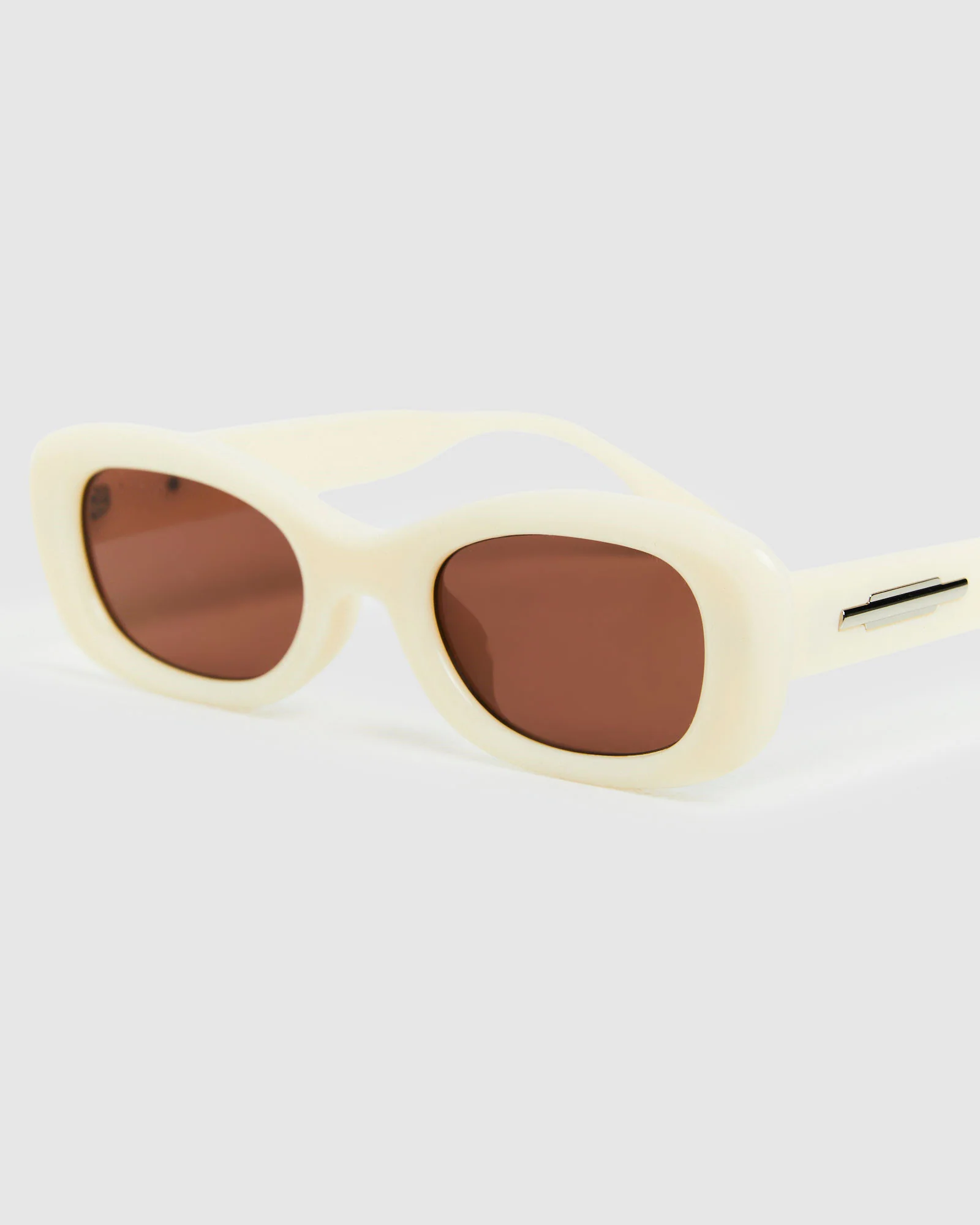Indi Sunglasses Cream - Image 5