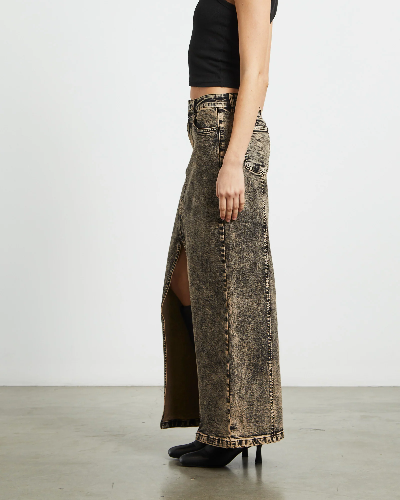 Ines Panel Black Midi Denim Skirt in Vintage Tint - Image 2