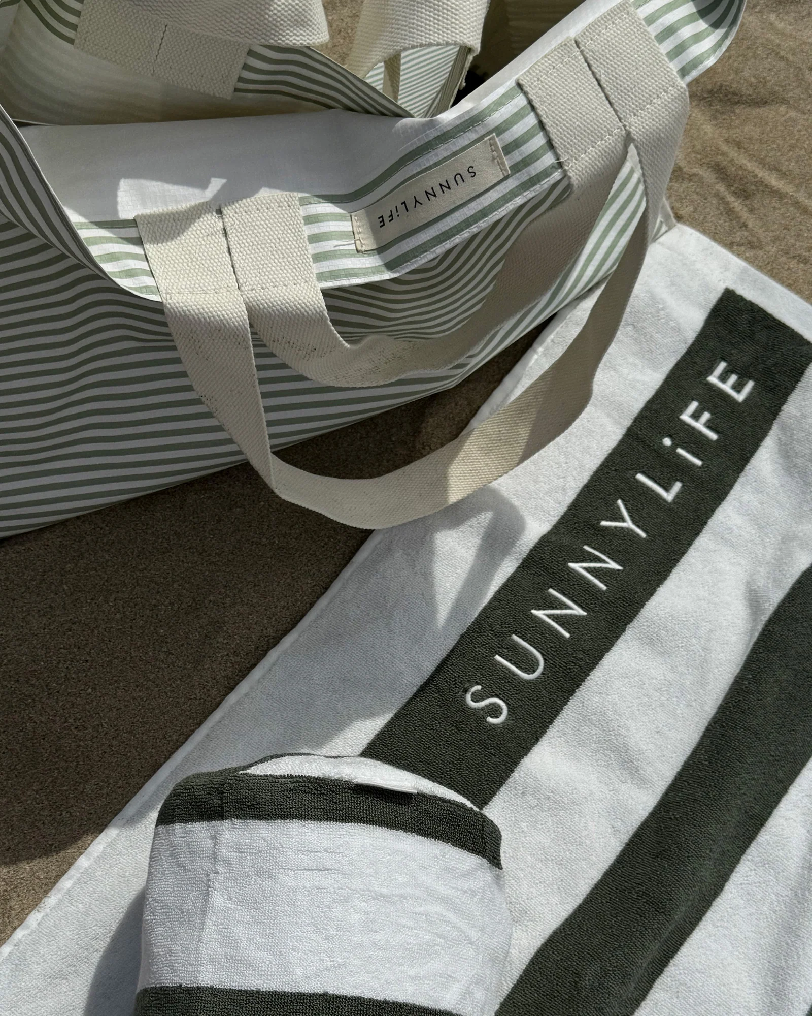 Inflatable Beach Pillow - Image 6