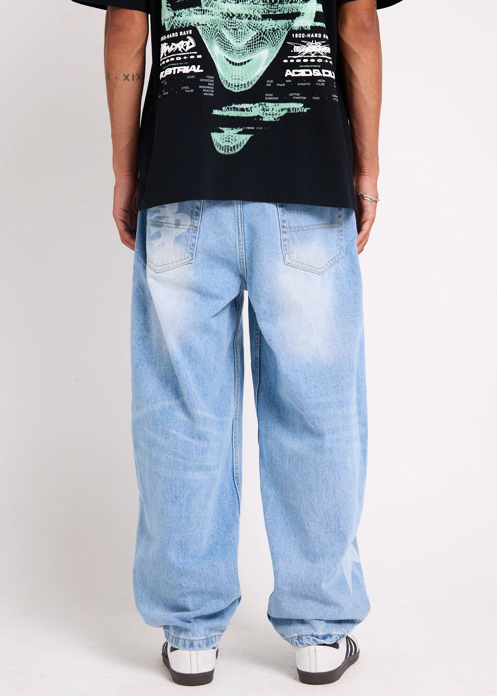International Denim Jeans - Image 4