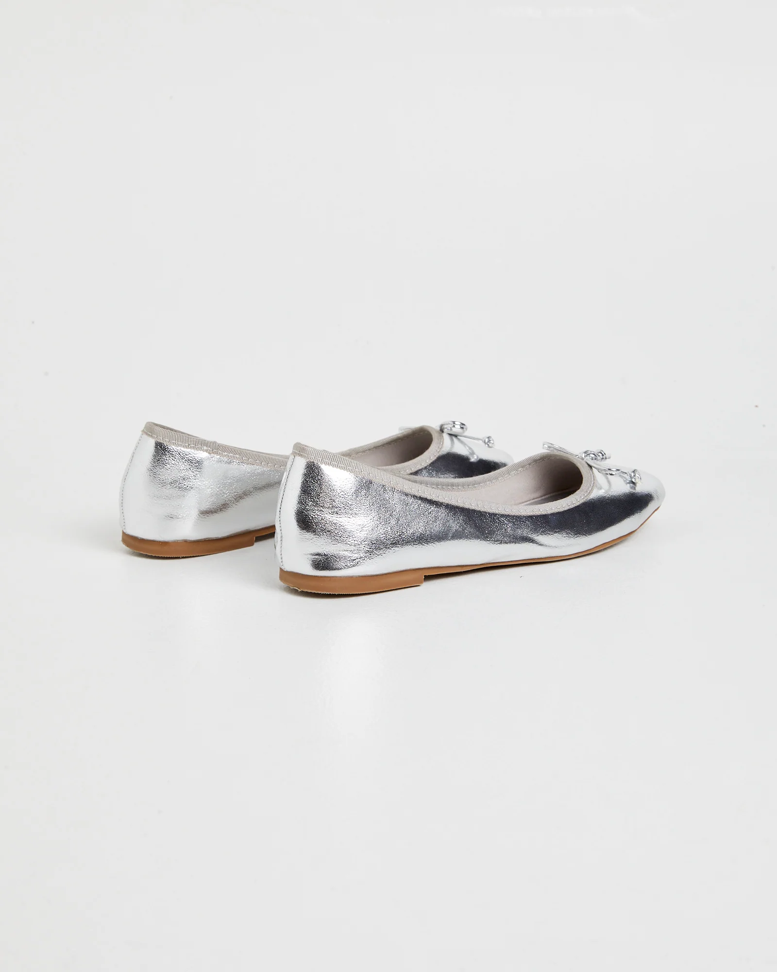 Isaiah Classic Ballet Flats Silver Metallic - Image 4