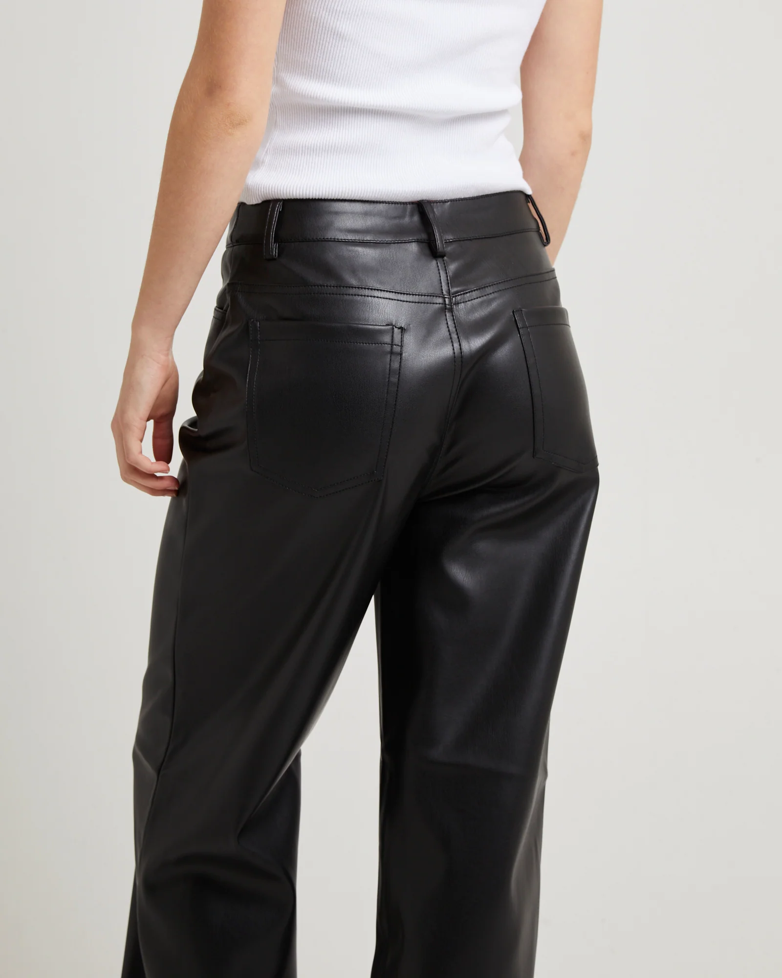 Jadey Relaxed PU Pants Black - Image 3