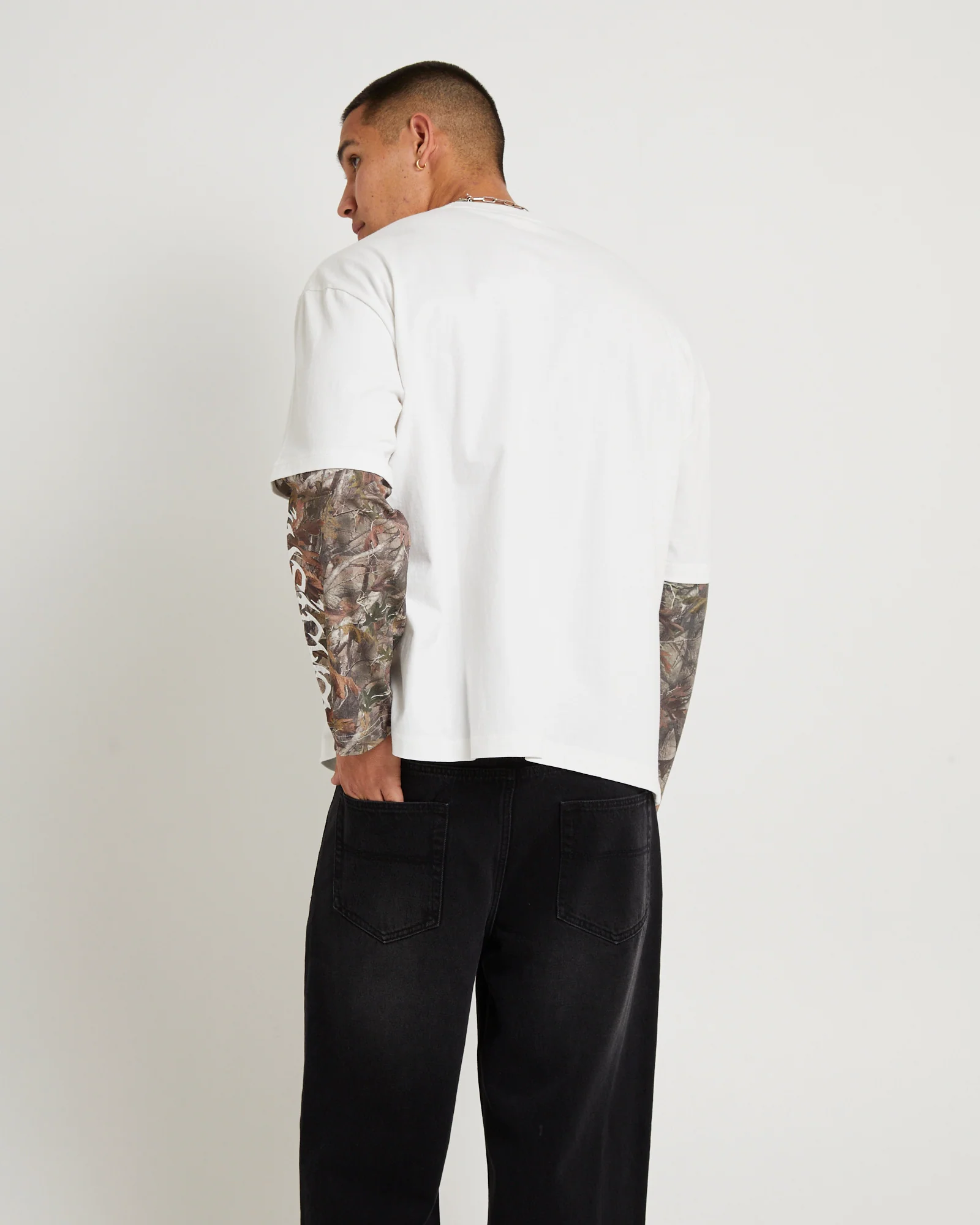Jay Double Sleeve Long Sleevs T-Shirt - Image 2