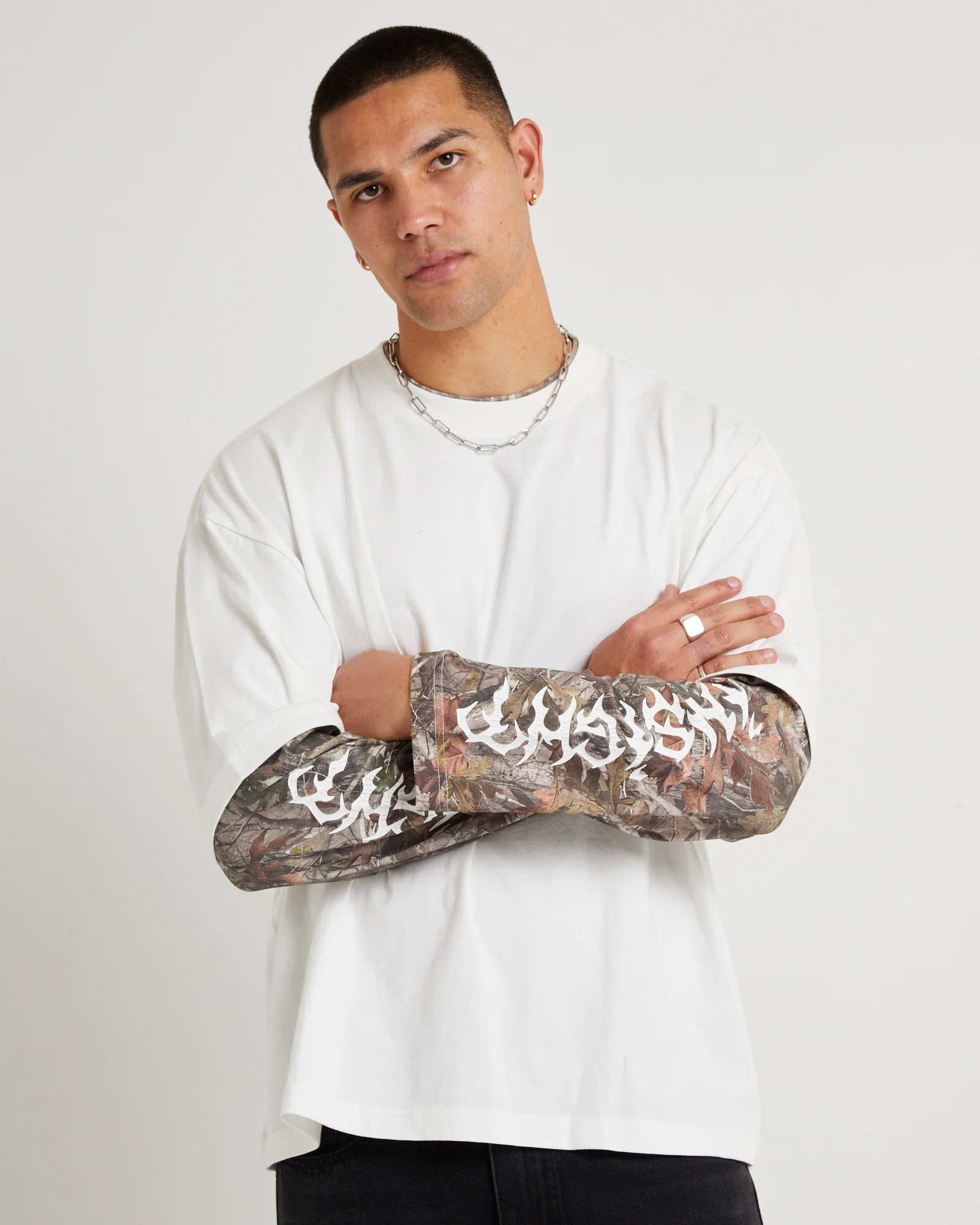 Jay Double Sleeve Long Sleevs T-Shirt - Image 5