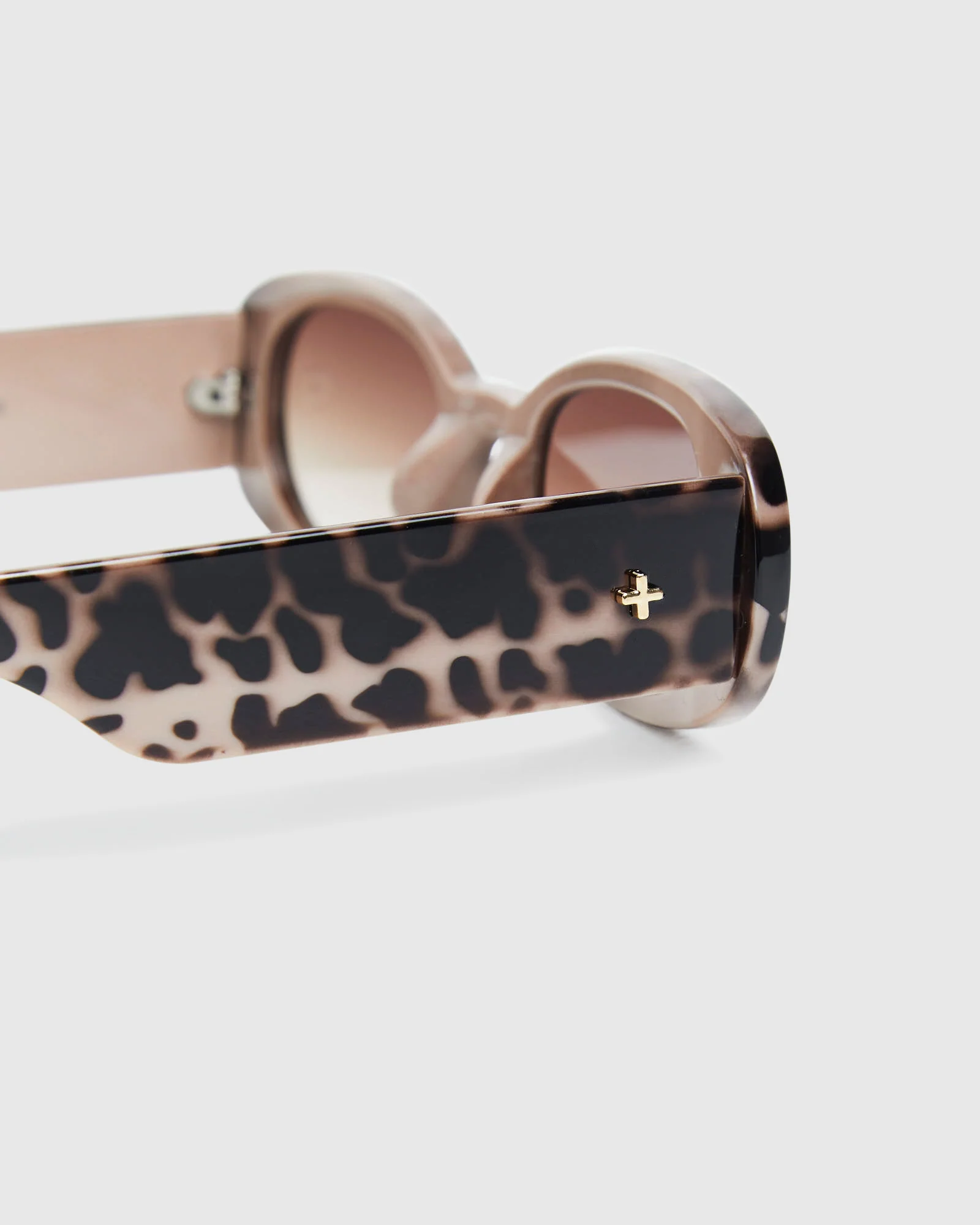 Jones Sunglasses - Image 6