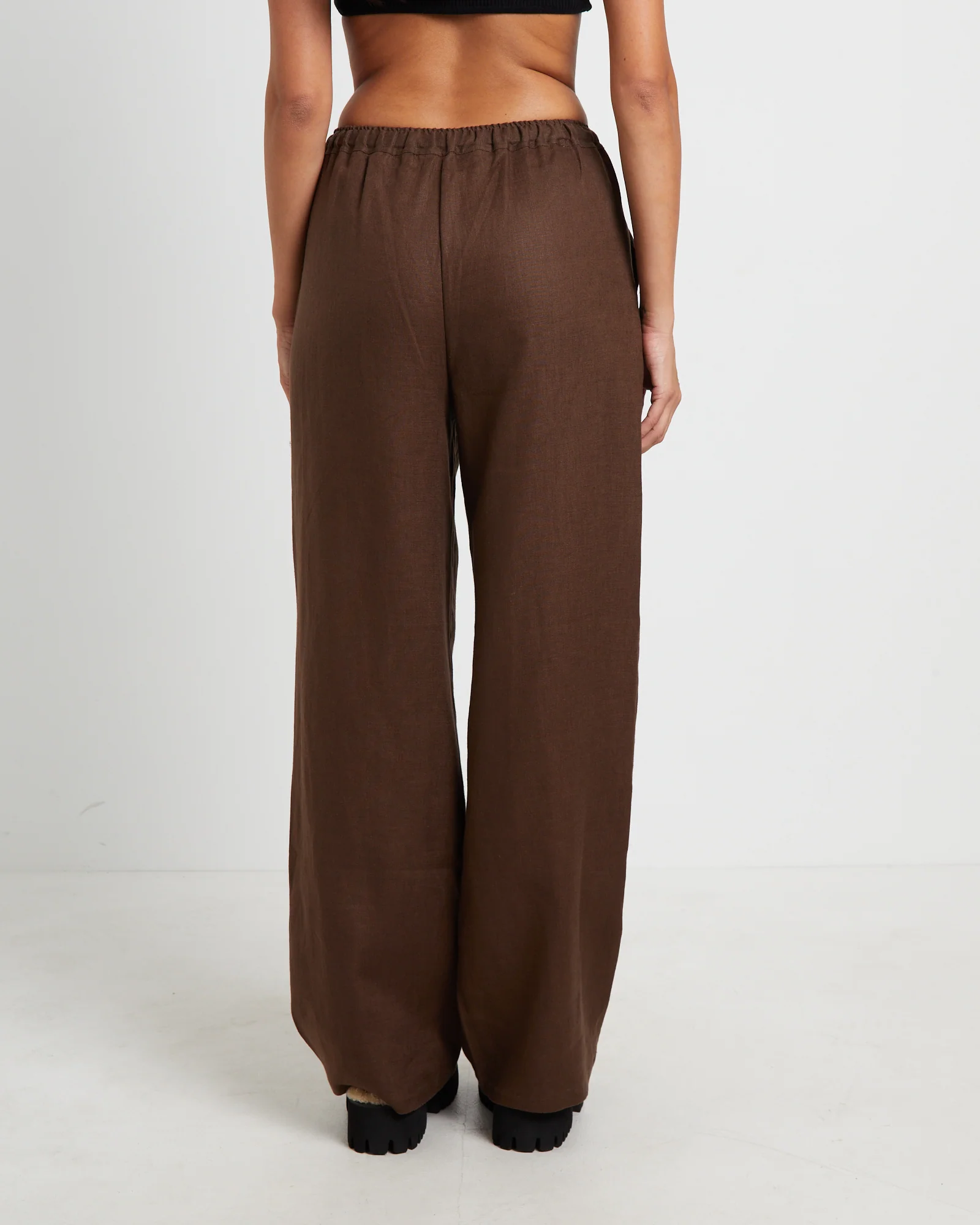 Kai Linen Draw Pants in Brown - Image 2