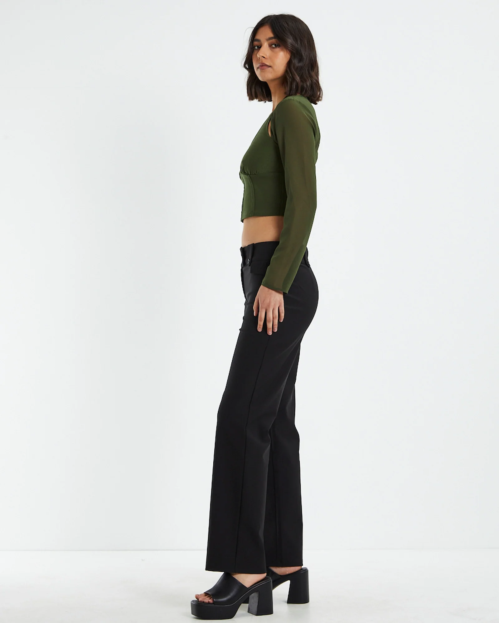 Kamali Hook Front Long Sleeve Halter Top Green - Image 4