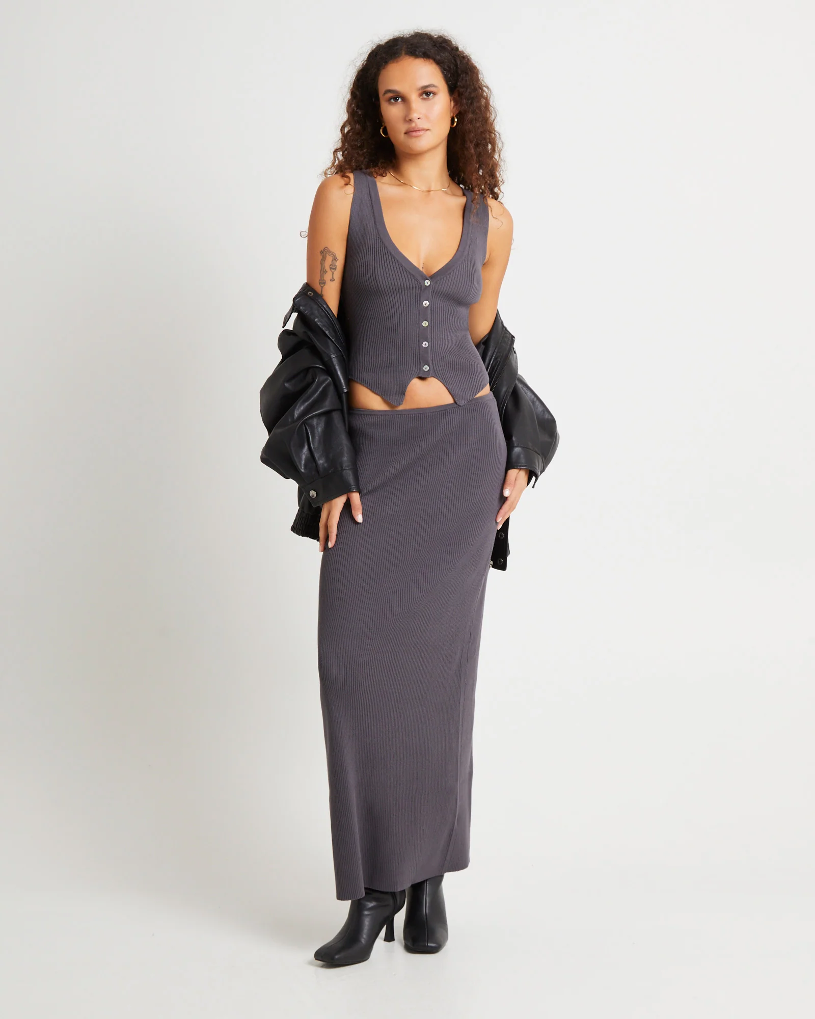 Kelse Knitted Maxi Skirt - Image 3