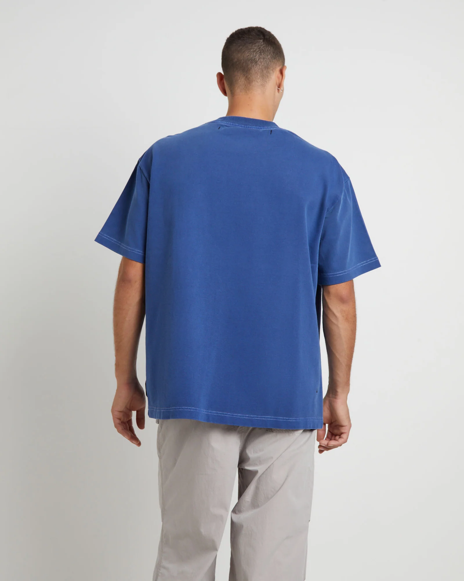 Killie Contrast Short Sleeve T-Shirt in Navy - Image 2