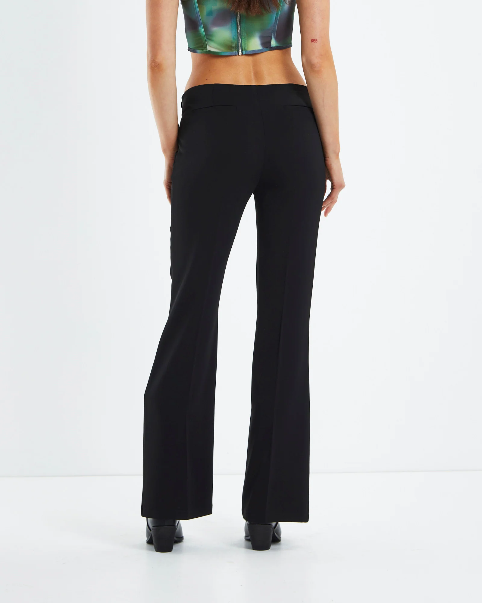Kinsley Low Rise Bootcut Pants Black - Image 2
