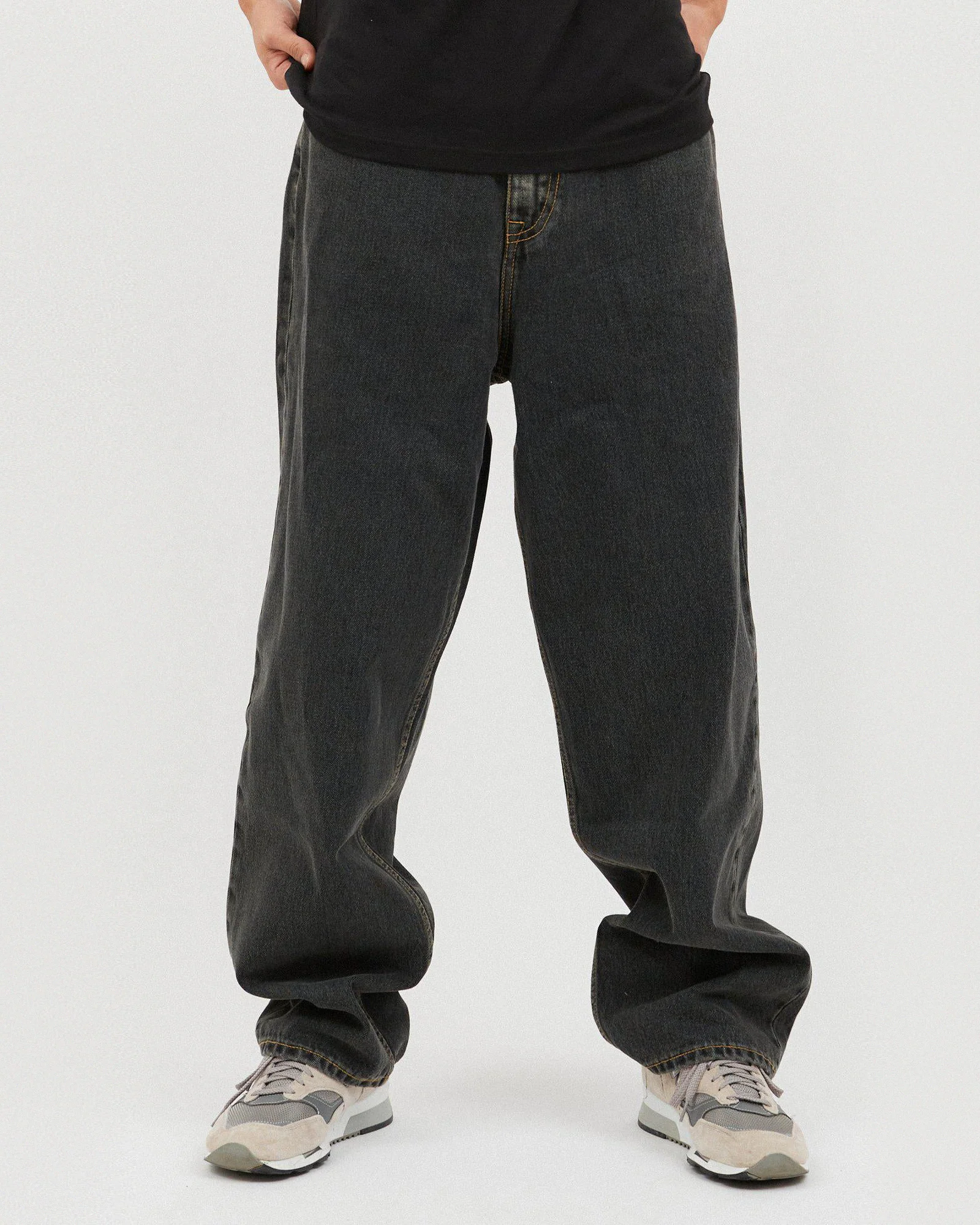 Kobe Jeans Tinted Black - Image 2