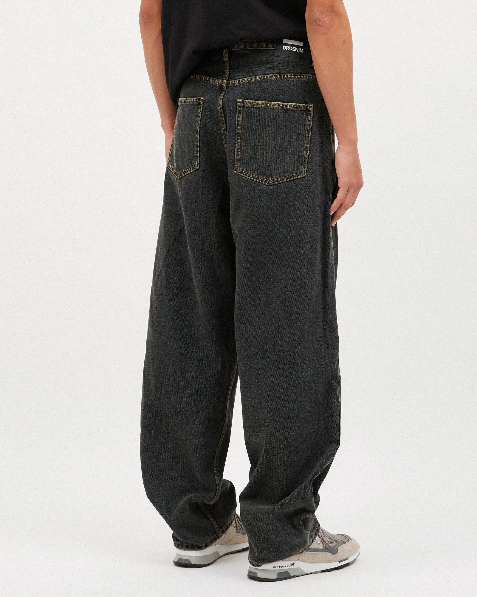 Kobe Jeans Tinted Black - Image 3