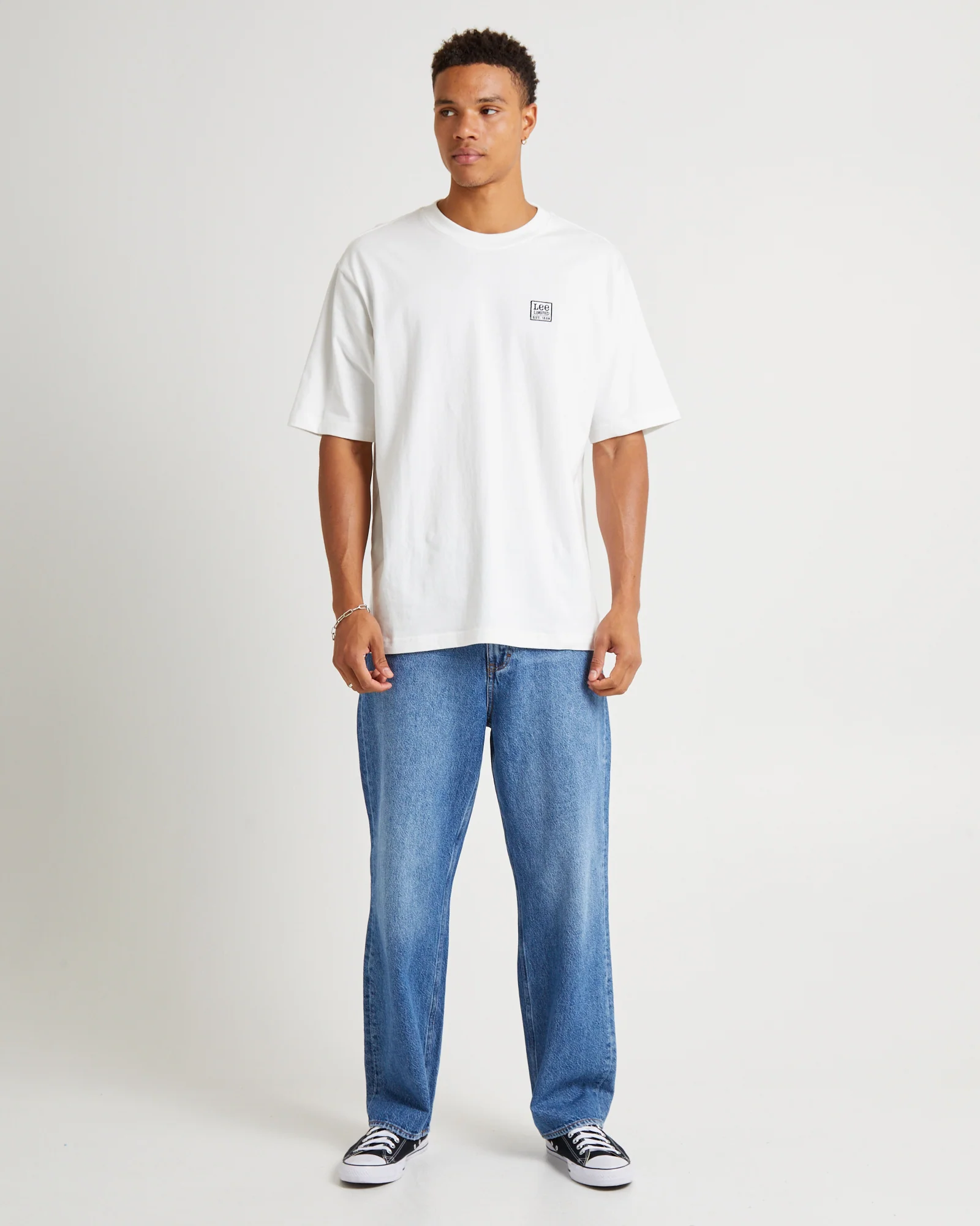 L-Four Baggy Denim Jeans Turntable - Image 3