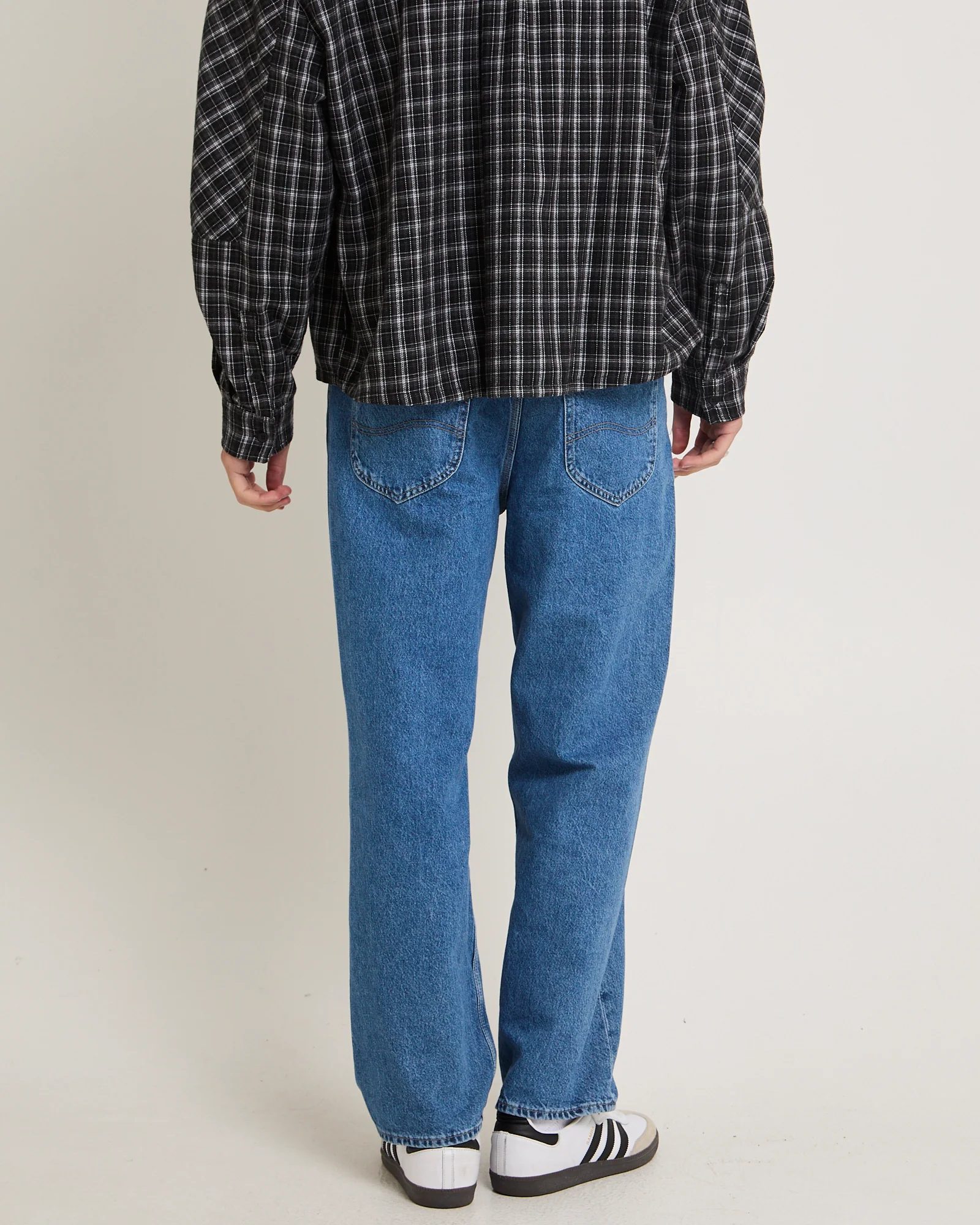 L-Three Straight Denim Jeans Satisfaction Indigo - Image 2