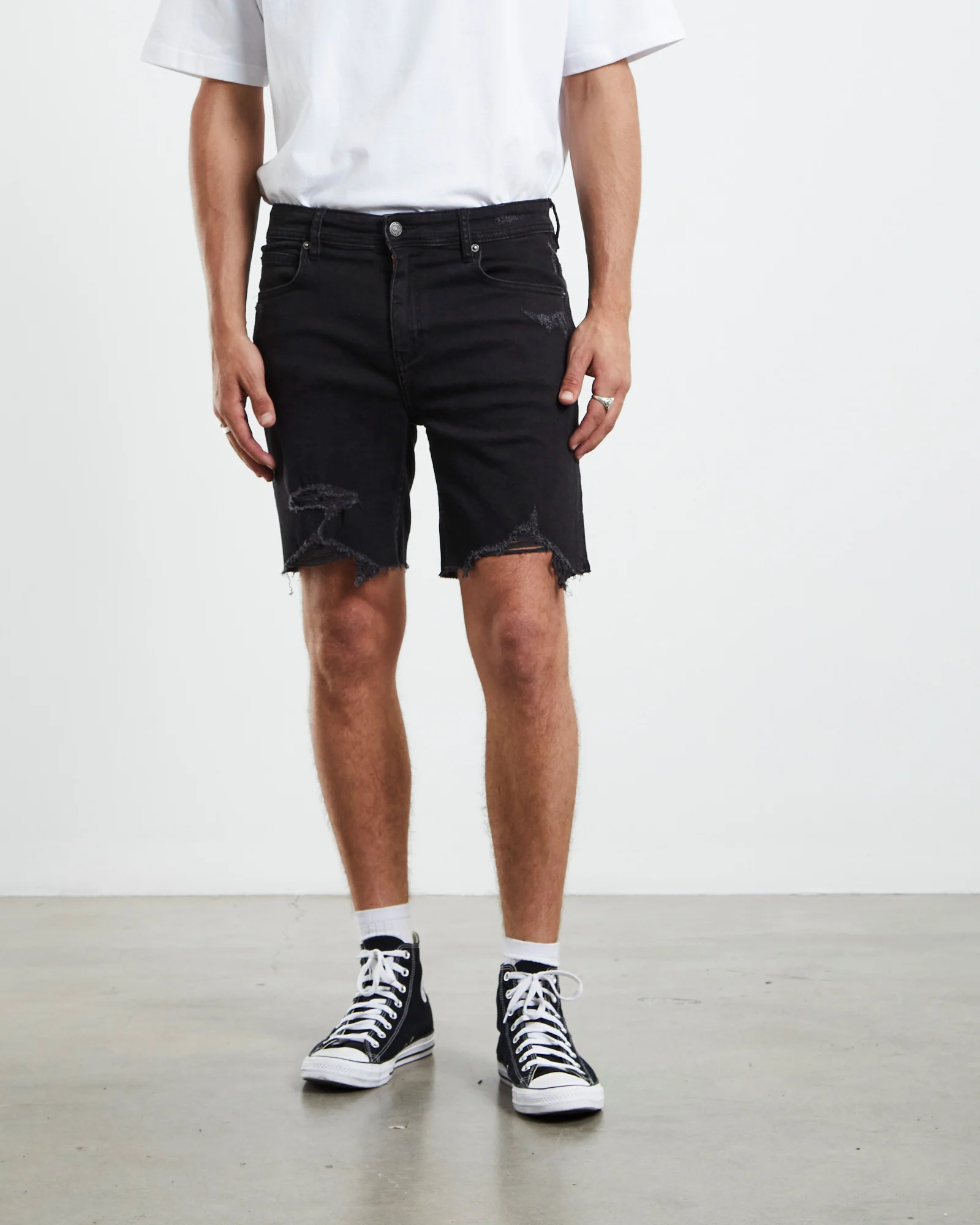 L-Two Denim Shorts 3 Month - Image 5