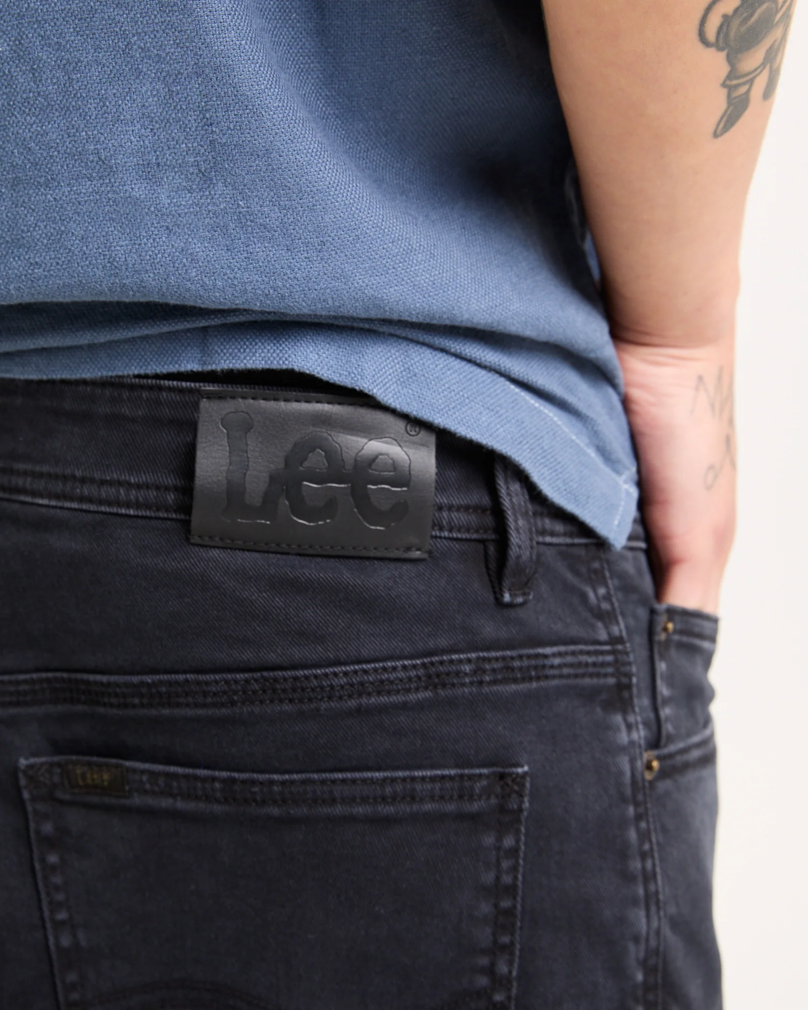 L-Two Slim Denim Shorts - Image 5