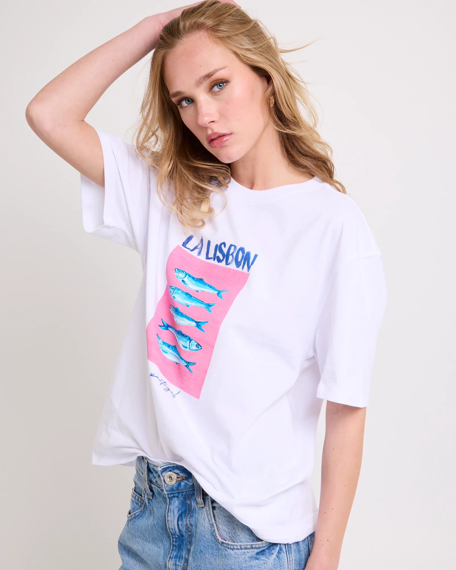 La Lisbon Oversized T-Shirt - Image 4
