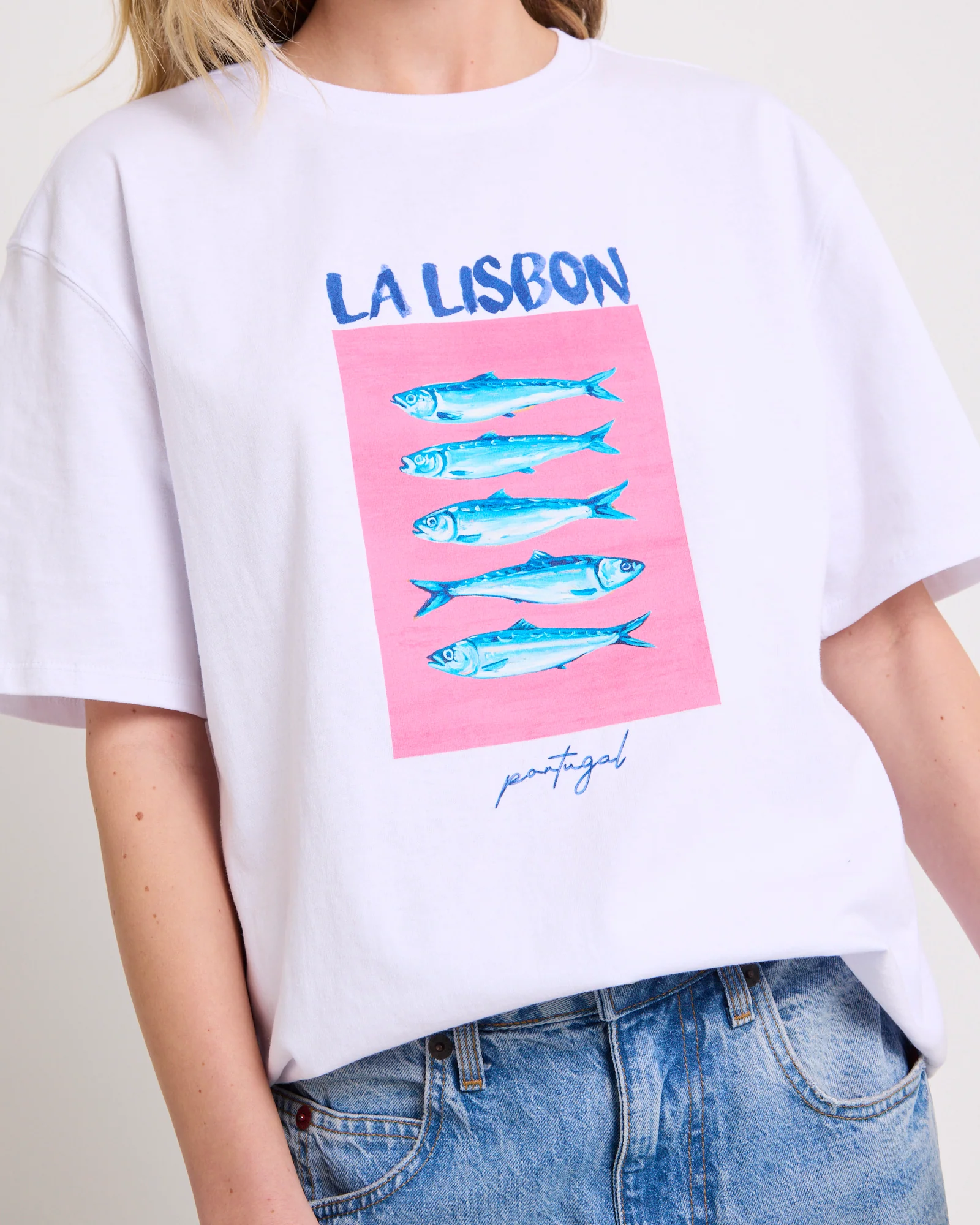 La Lisbon Oversized T-Shirt - Image 5