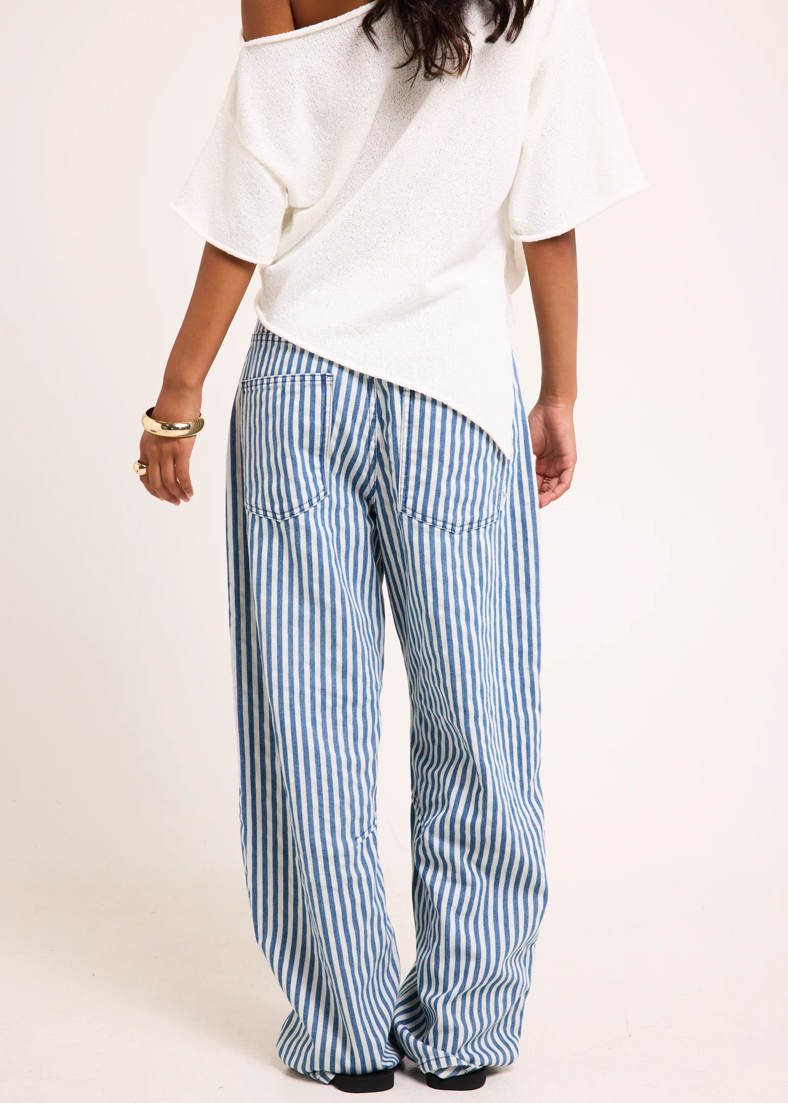 Laila Low Barrel Denim Jeans - Image 4
