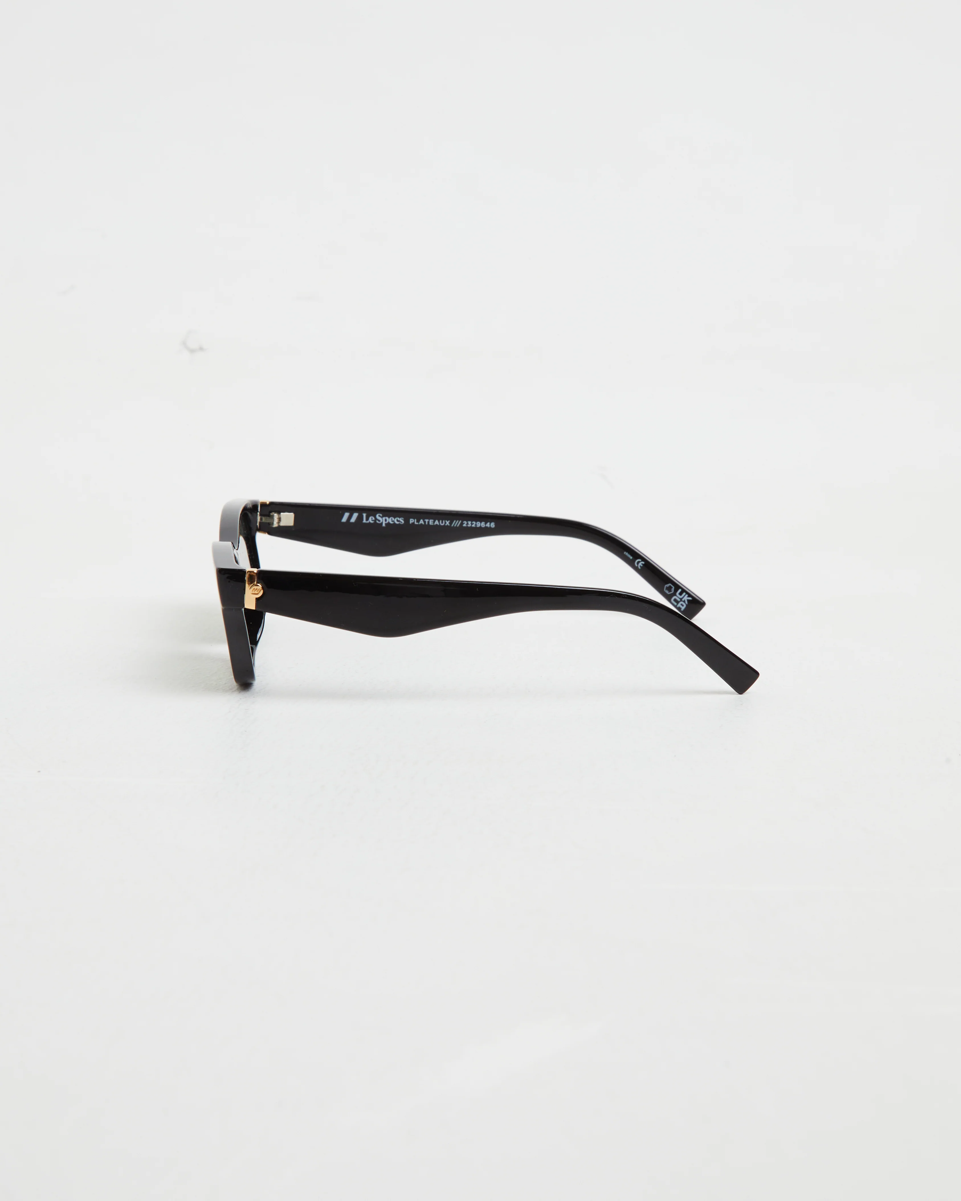Le Sustain Plateaux Sunglasses in Black/Khaki Mono - Image 3