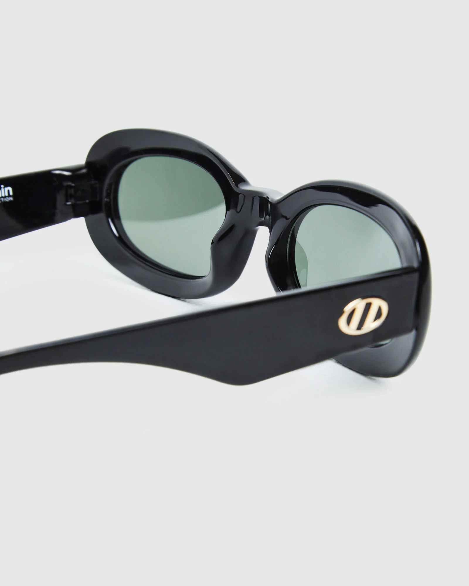 Le Sustain Sunglasses Outta Trash Black/Khaki Mono - Image 5