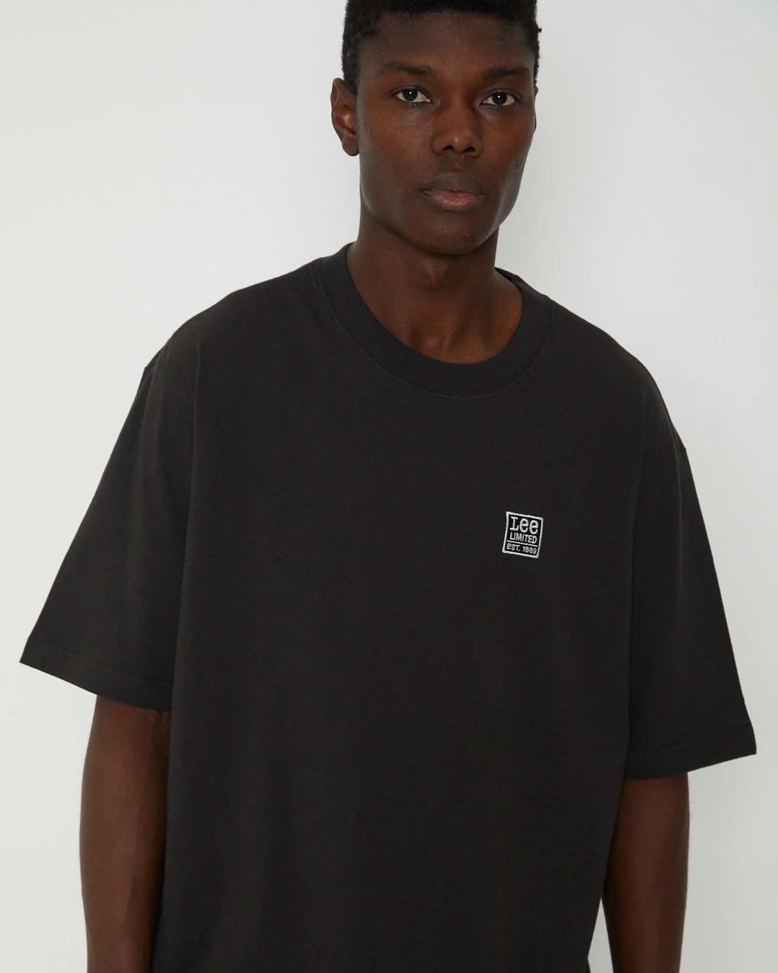 Lee Limited Baggy Short Sleeve T-Shirt in Worn Black - Image 6
