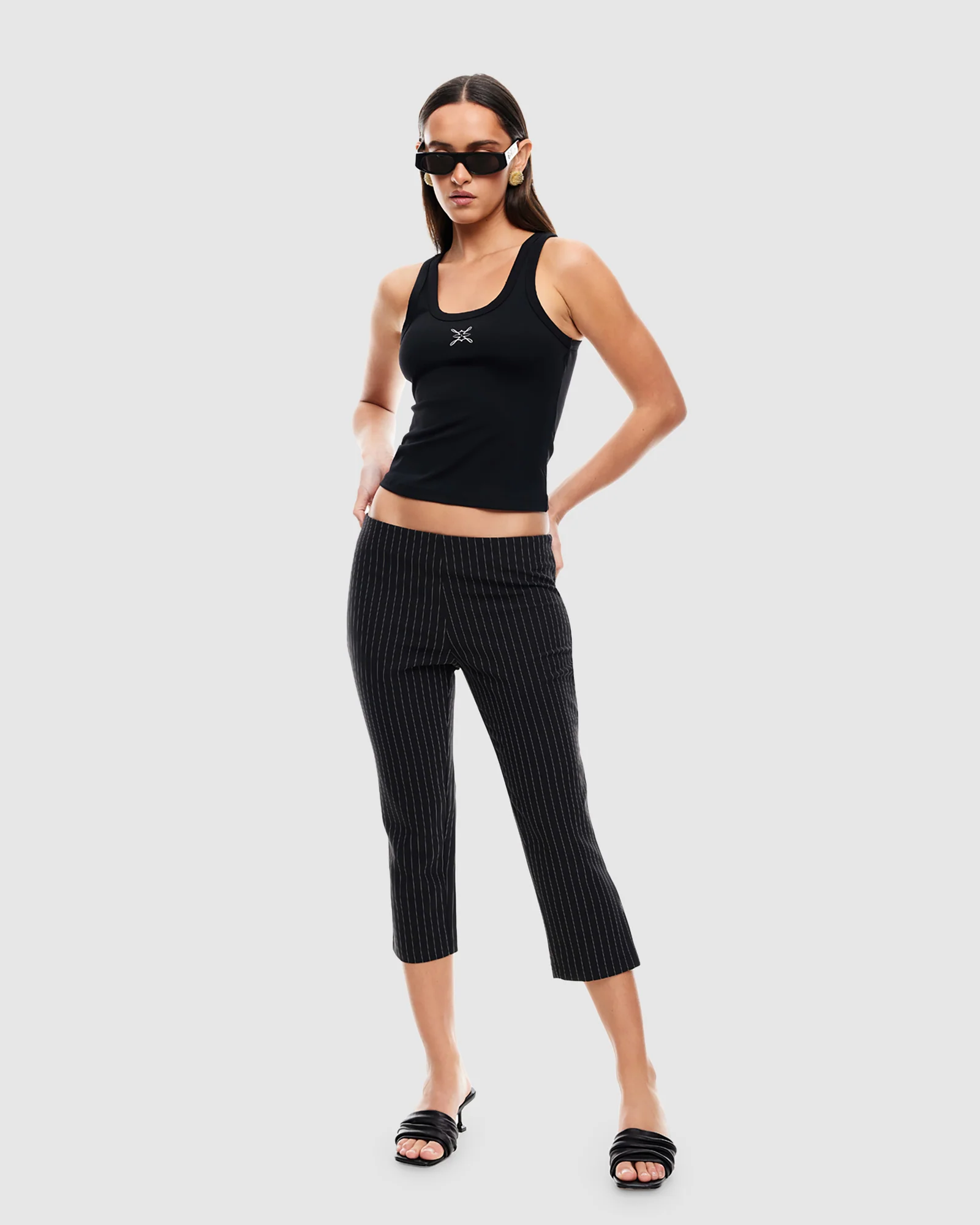 Leo Capri Pants - Image 4