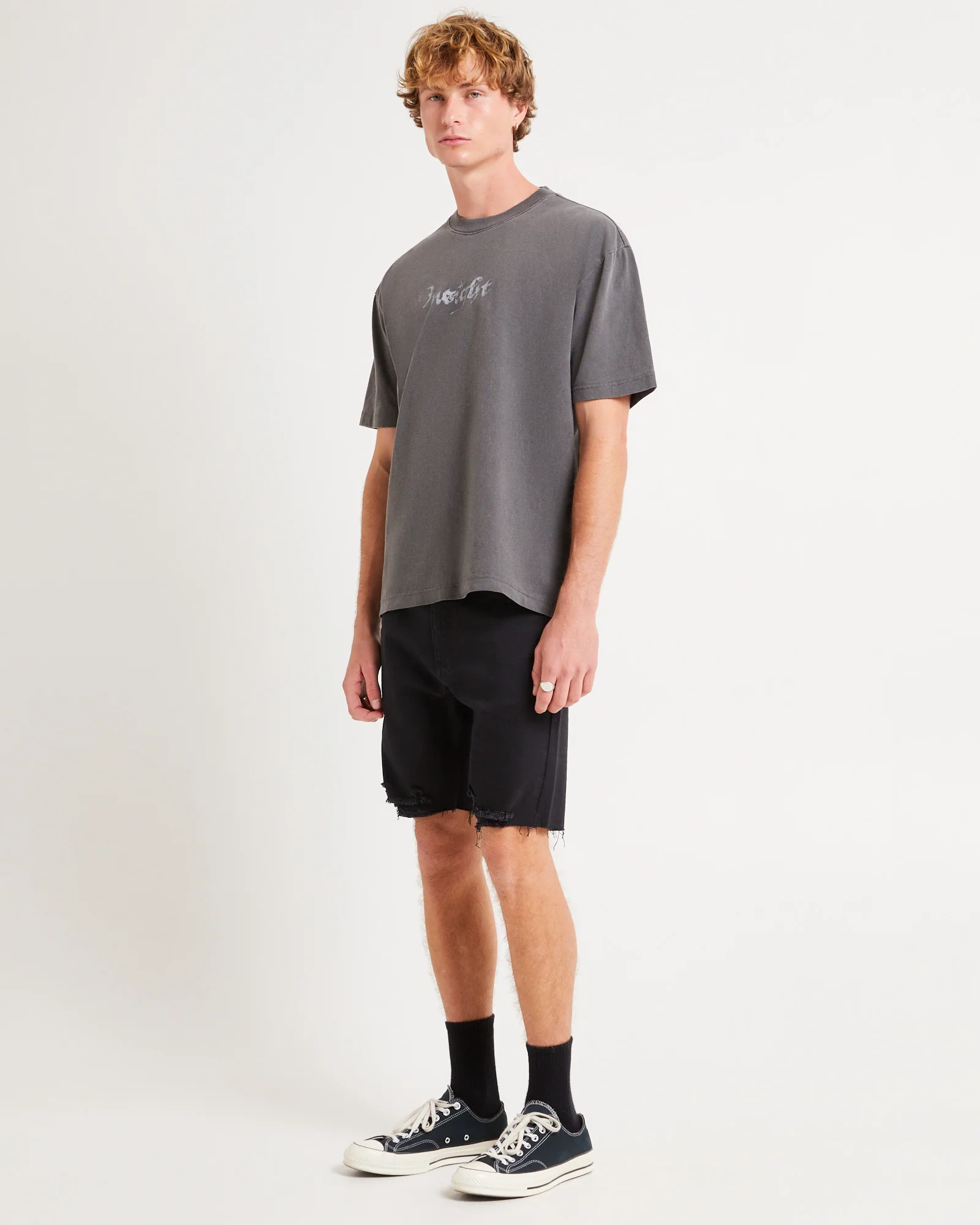 Leo T-Shirt - Image 4