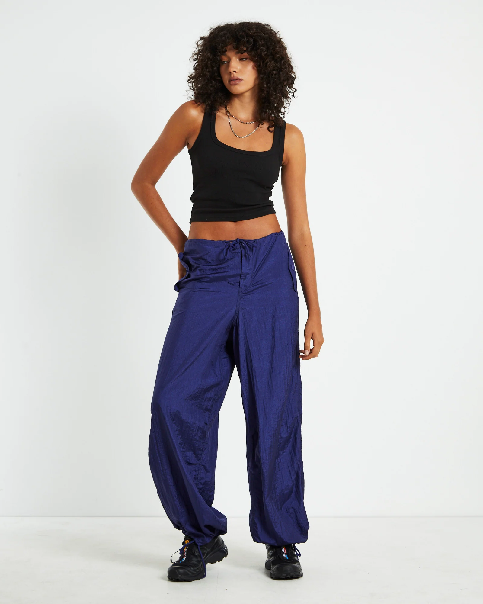 Leoni Parachute Tech Pants Blue - Image 3