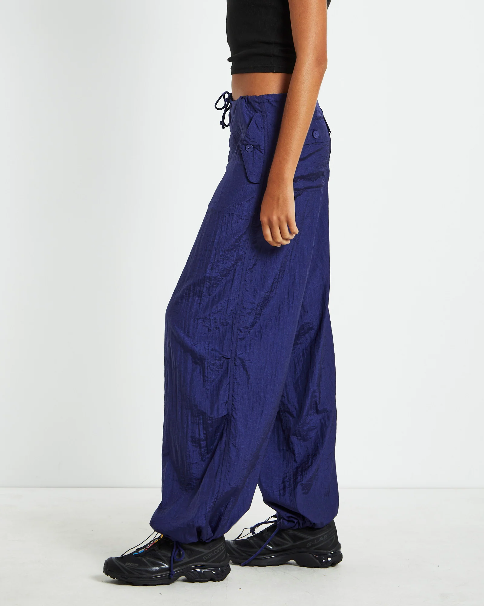 Leoni Parachute Tech Pants Blue - Image 4