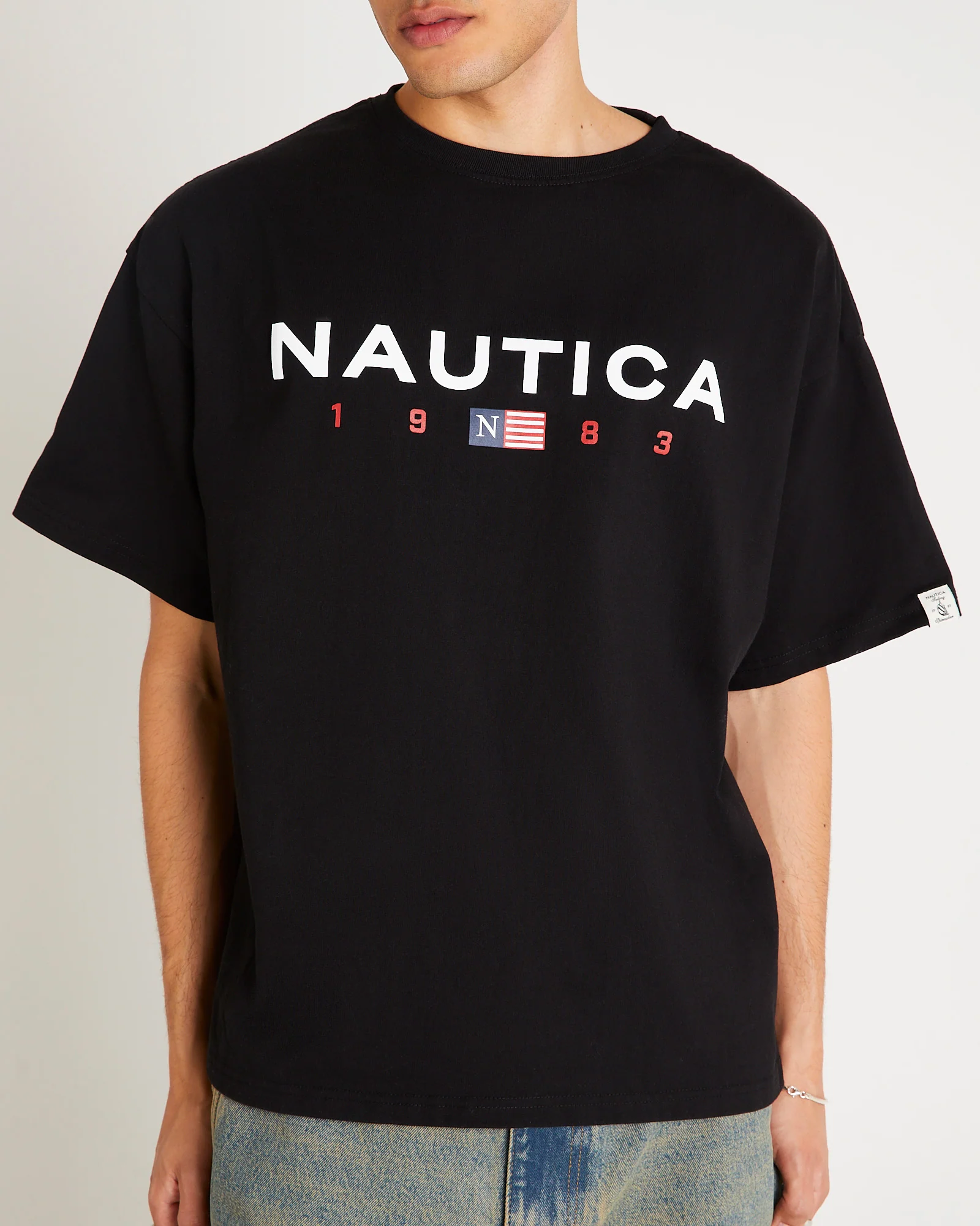 Letter Logo T-Shirt - Image 5
