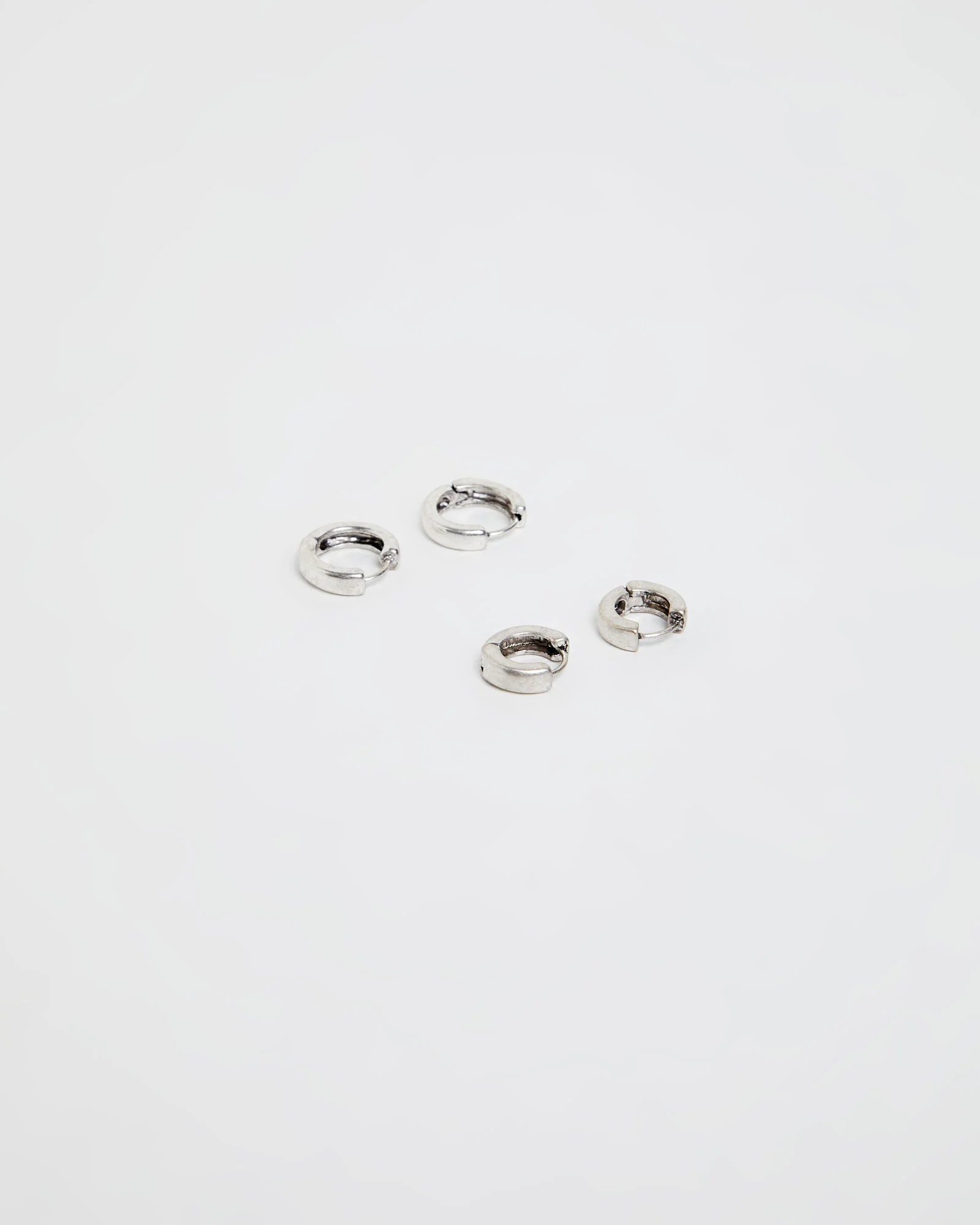 Link Earring Set - Image 2