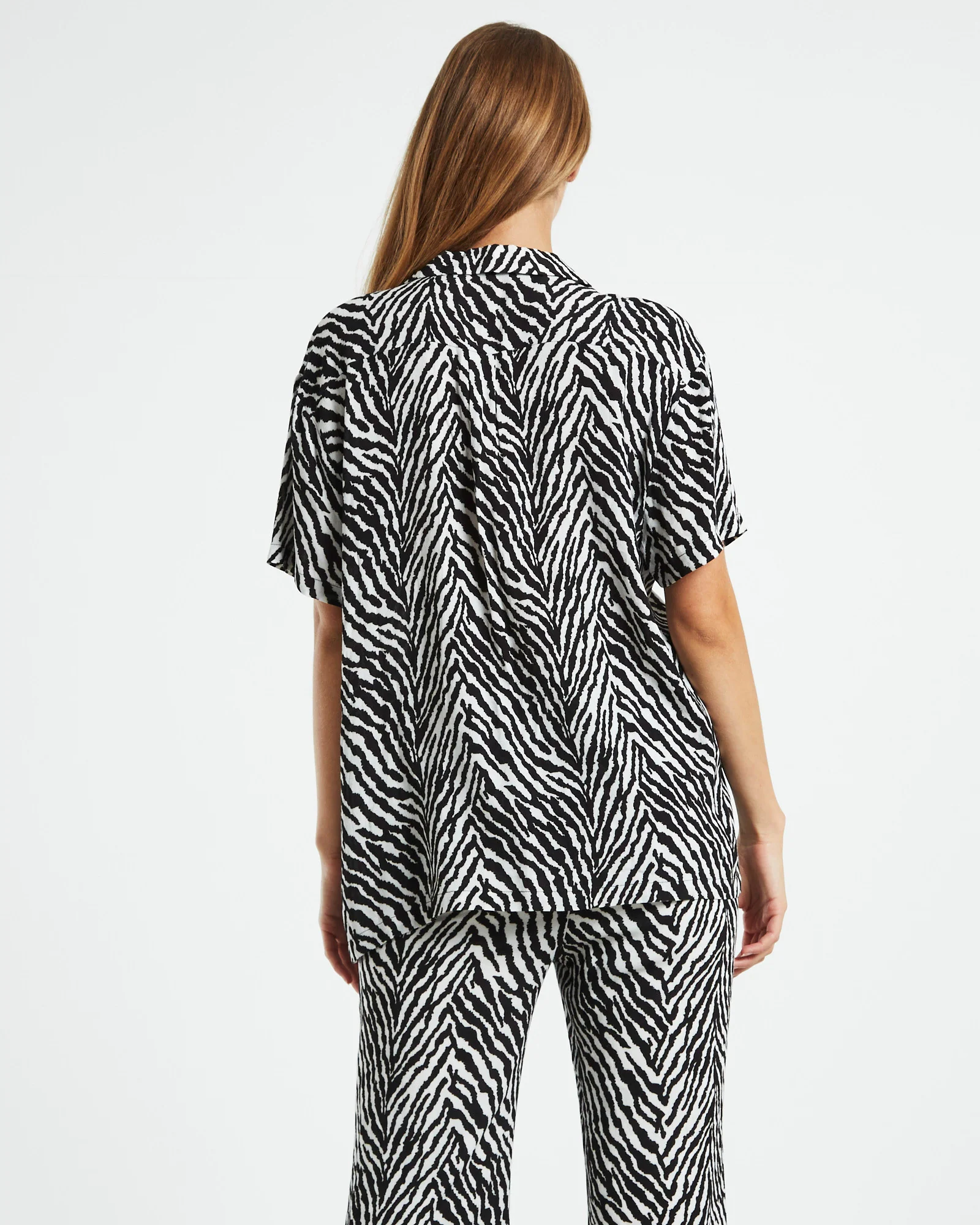 Lola Short Sleeve Zebra Black - Image 2