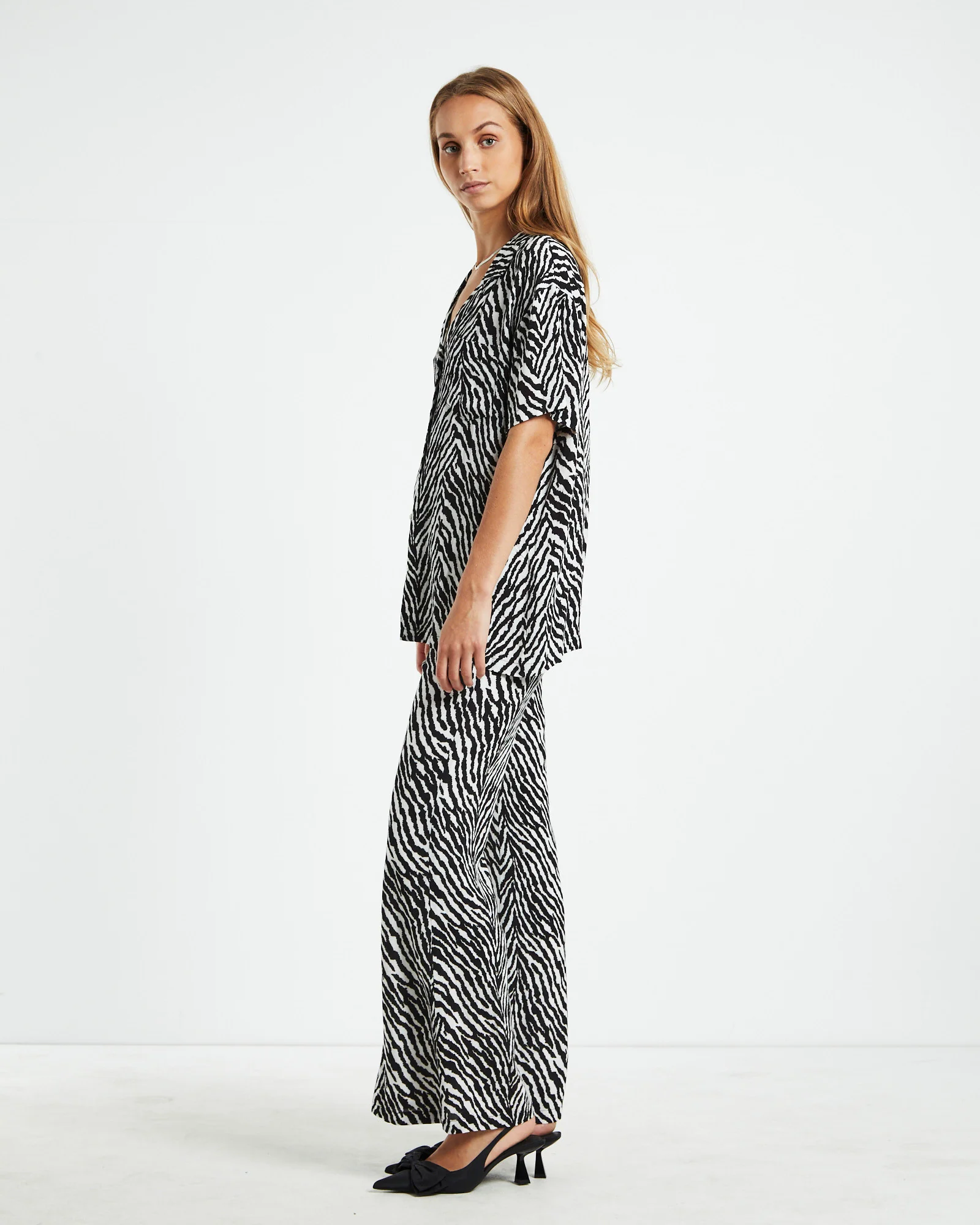 Lola Short Sleeve Zebra Black - Image 4