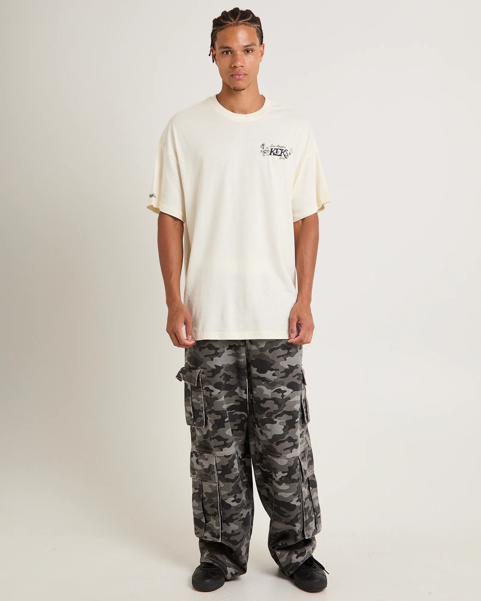 Los Angeles Lakers Radiograph Gold Rings T-Shirt - Image 3