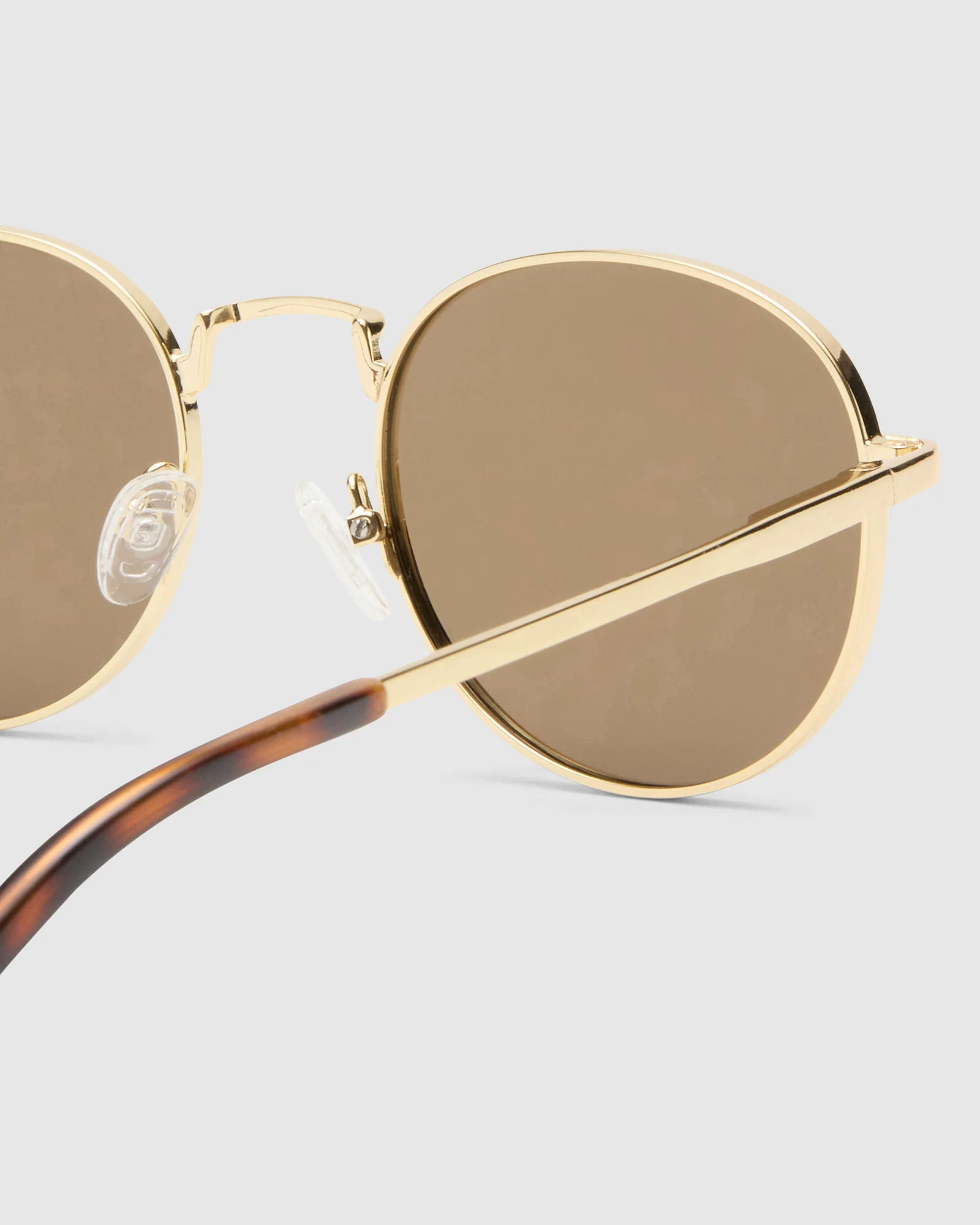 Lost Legacy Sunglasses - Image 3
