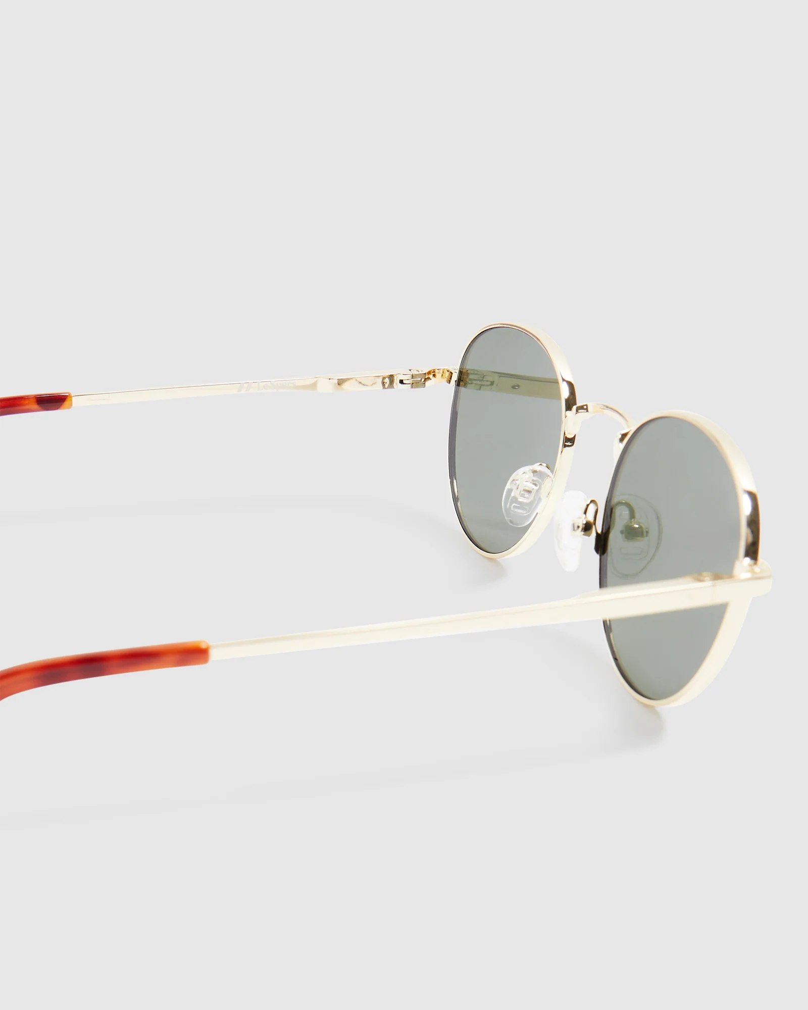 Lost Legacy Sunglasses Gold - Image 5