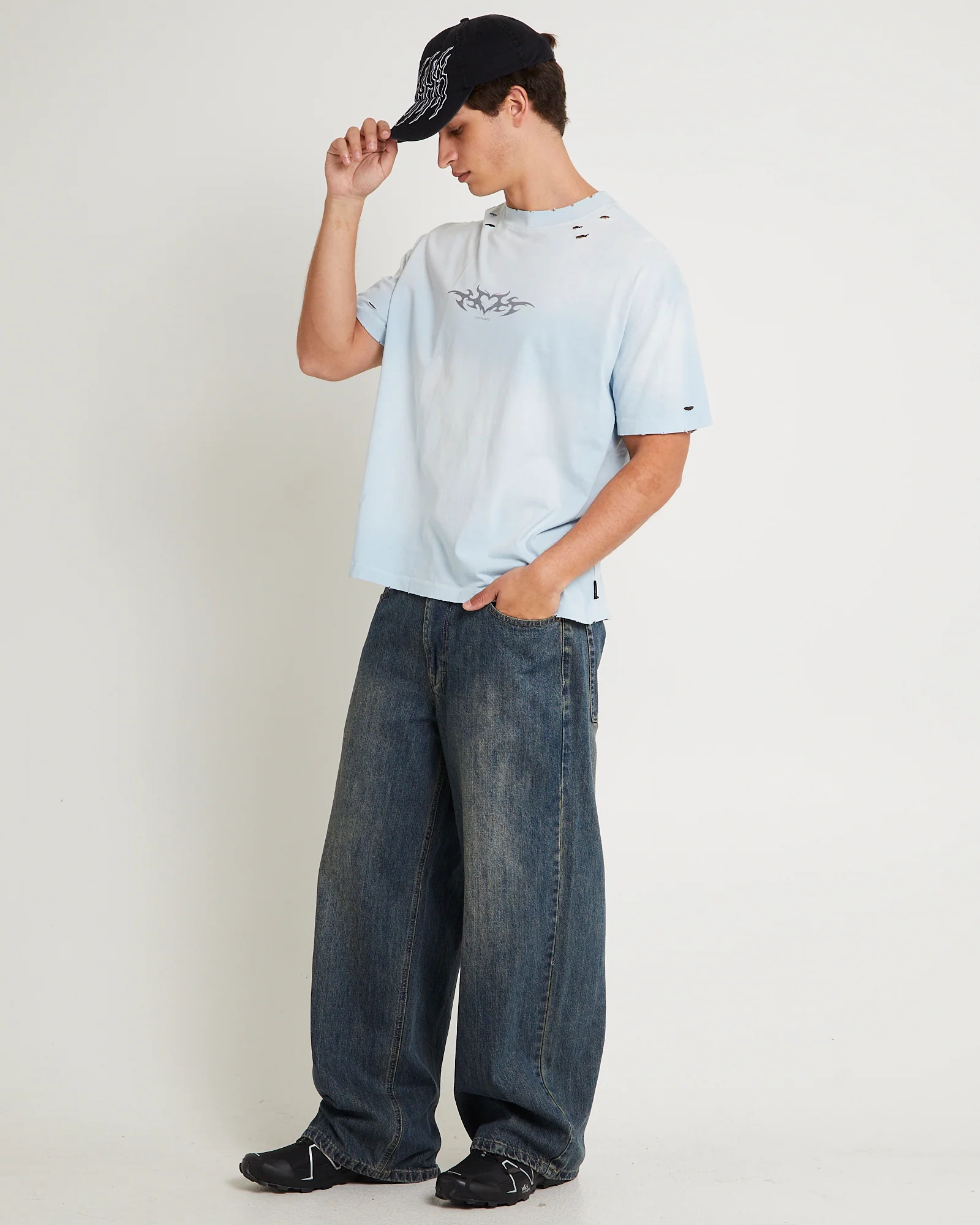 Lovelss Cropped T-Shirt - Image 4