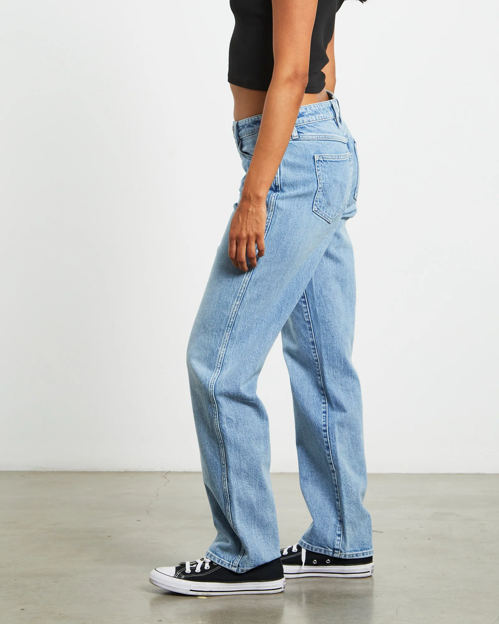 Low Rise Claudia Straight Denim Jeans Cloudy - Image 4