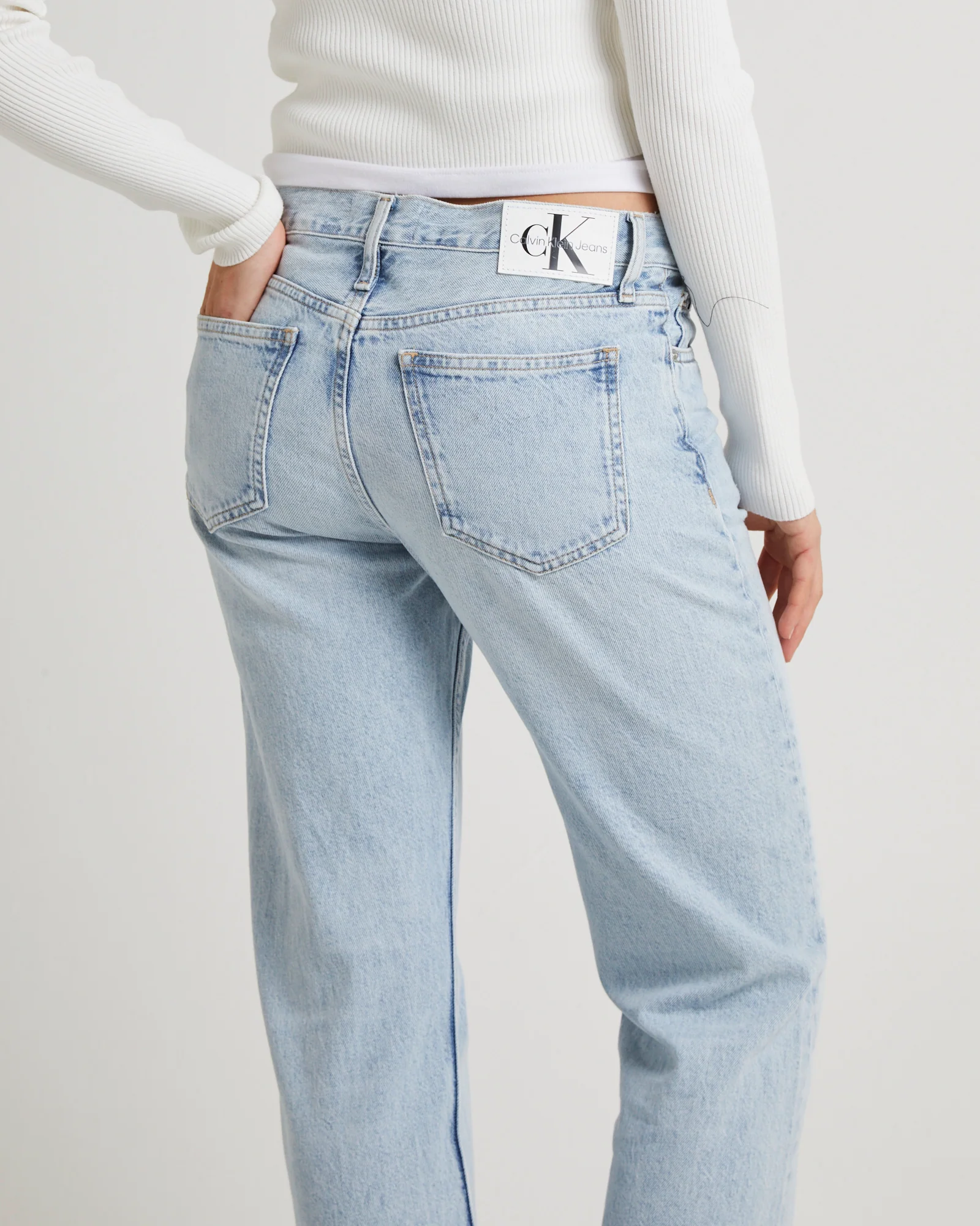 Low Rise Straight Jeans - Image 5