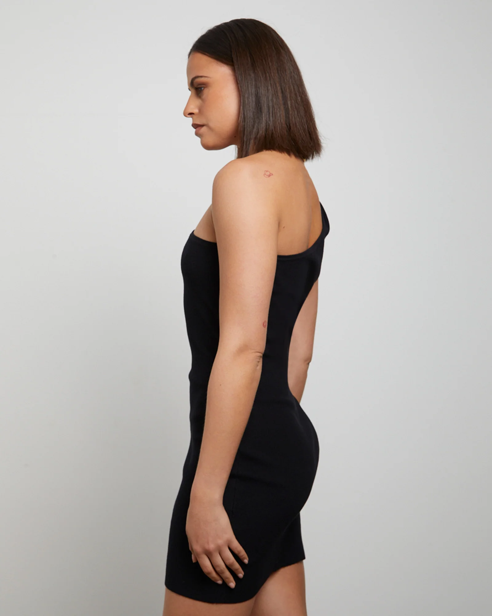Luxe Knitted One Shoulder Mini Dress in Black - Image 4