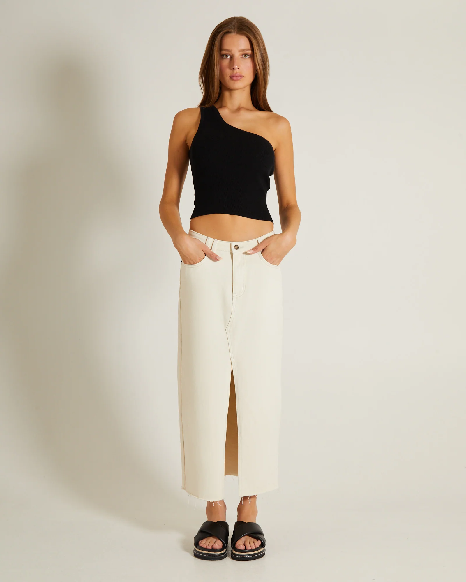 Luxe Knitted One Shoulder Top in Black - Image 3