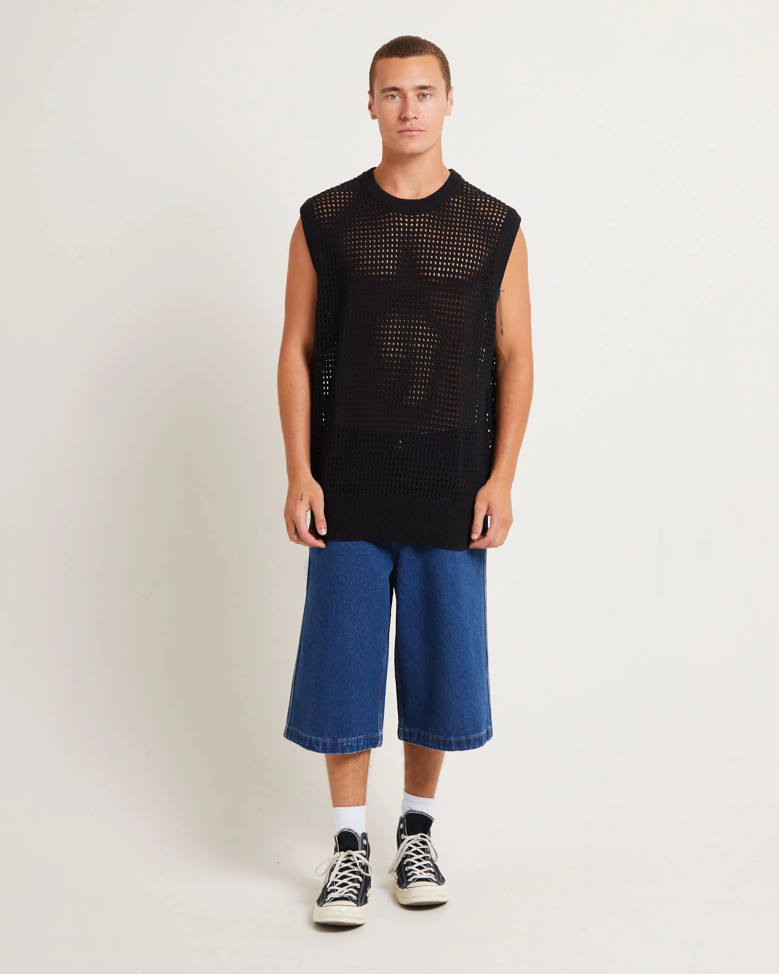 Lydo Net Knit Vest in Black - Image 3