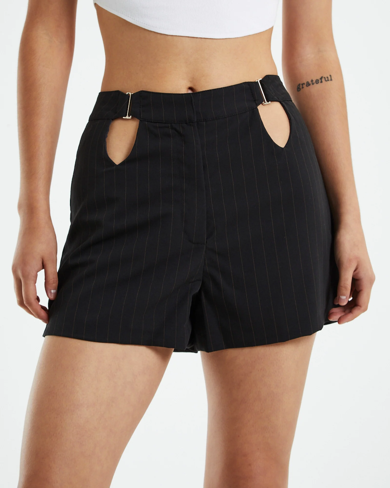Maeve Cut Out Shorts - Image 5