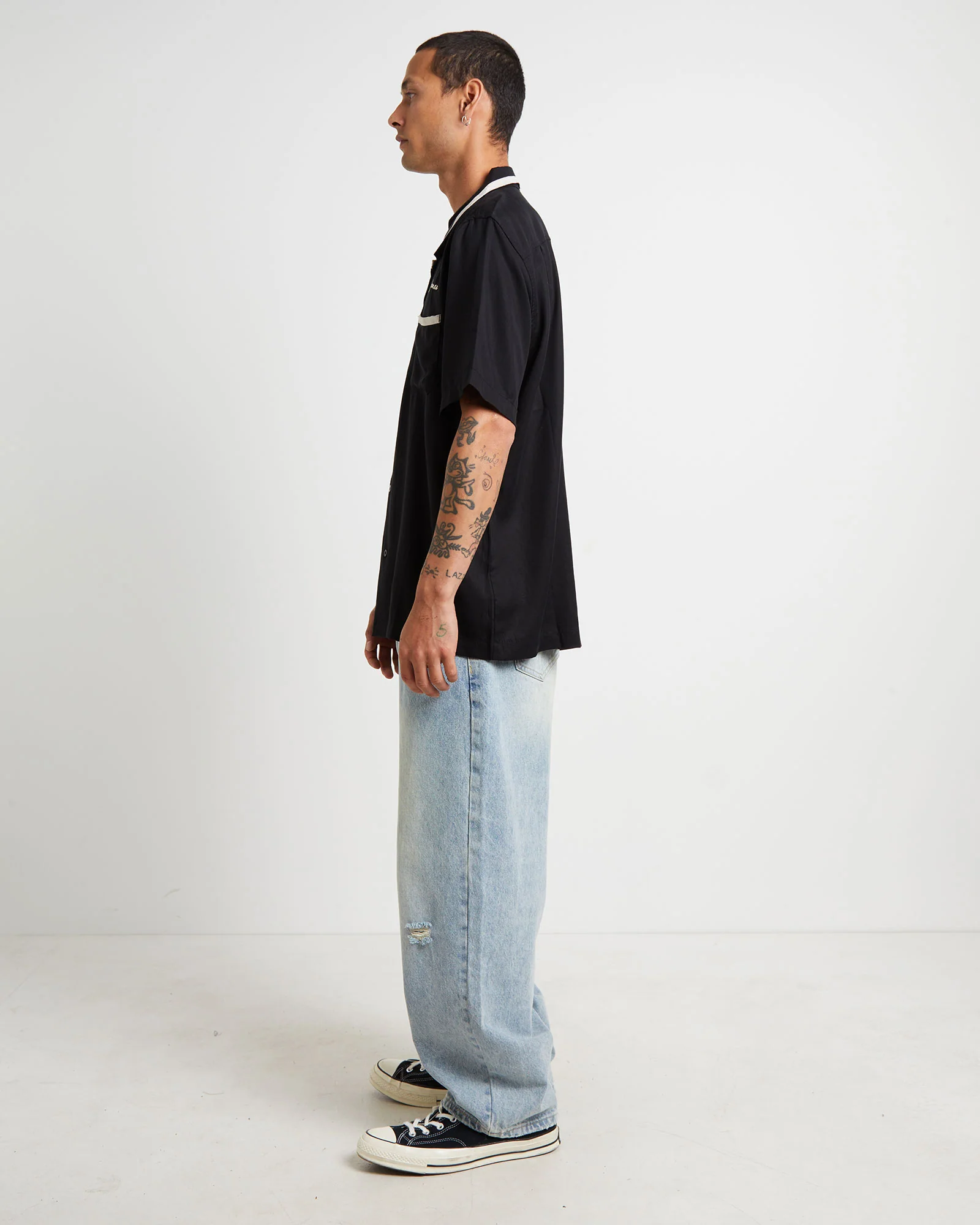 Marilyn Faint Short Sleeve Shirt in Black Oyster - Image 4